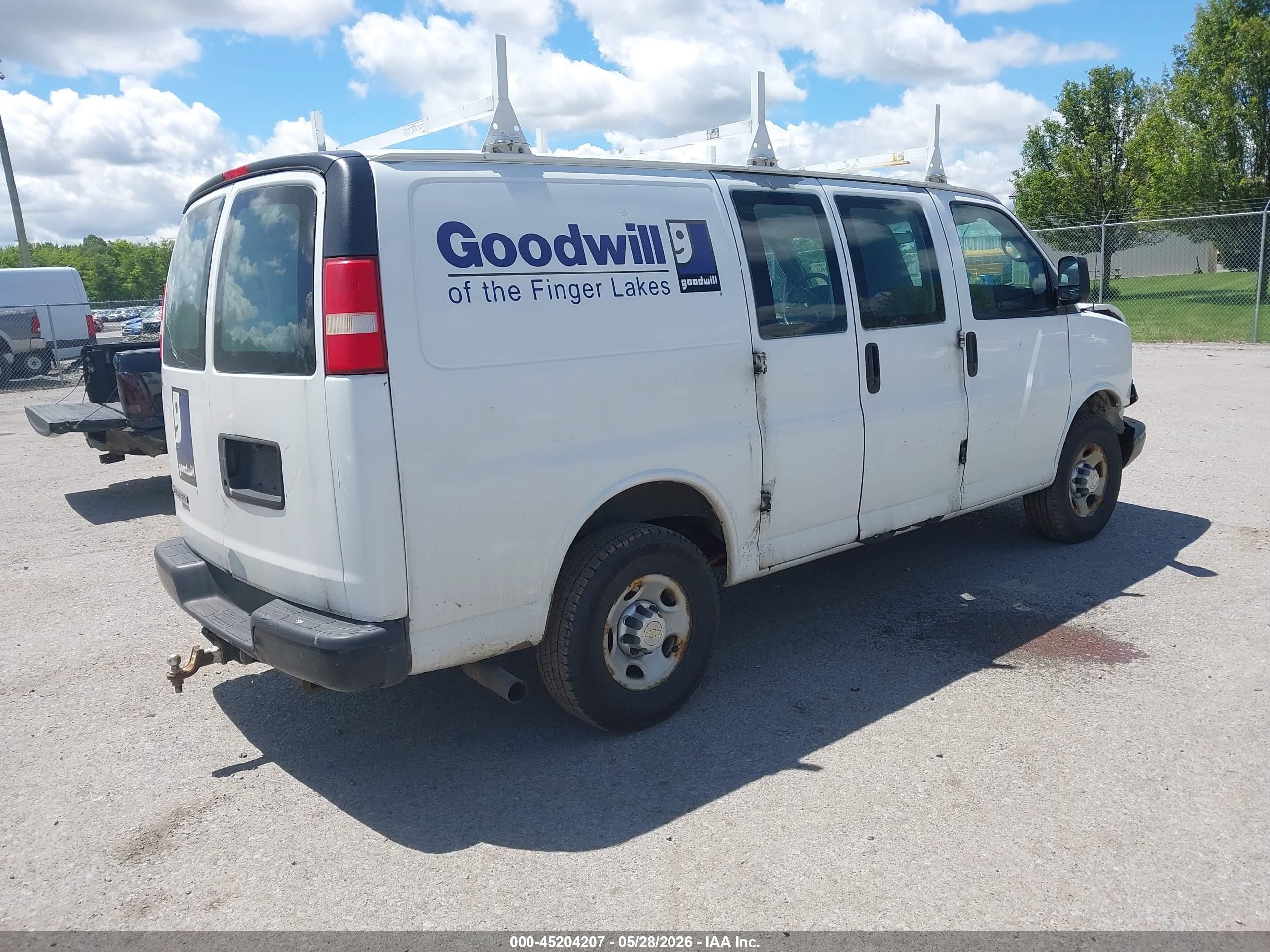 2012 Chevrolet Express 3500 Work Van White vin: 1GCZGTCA9C1176147