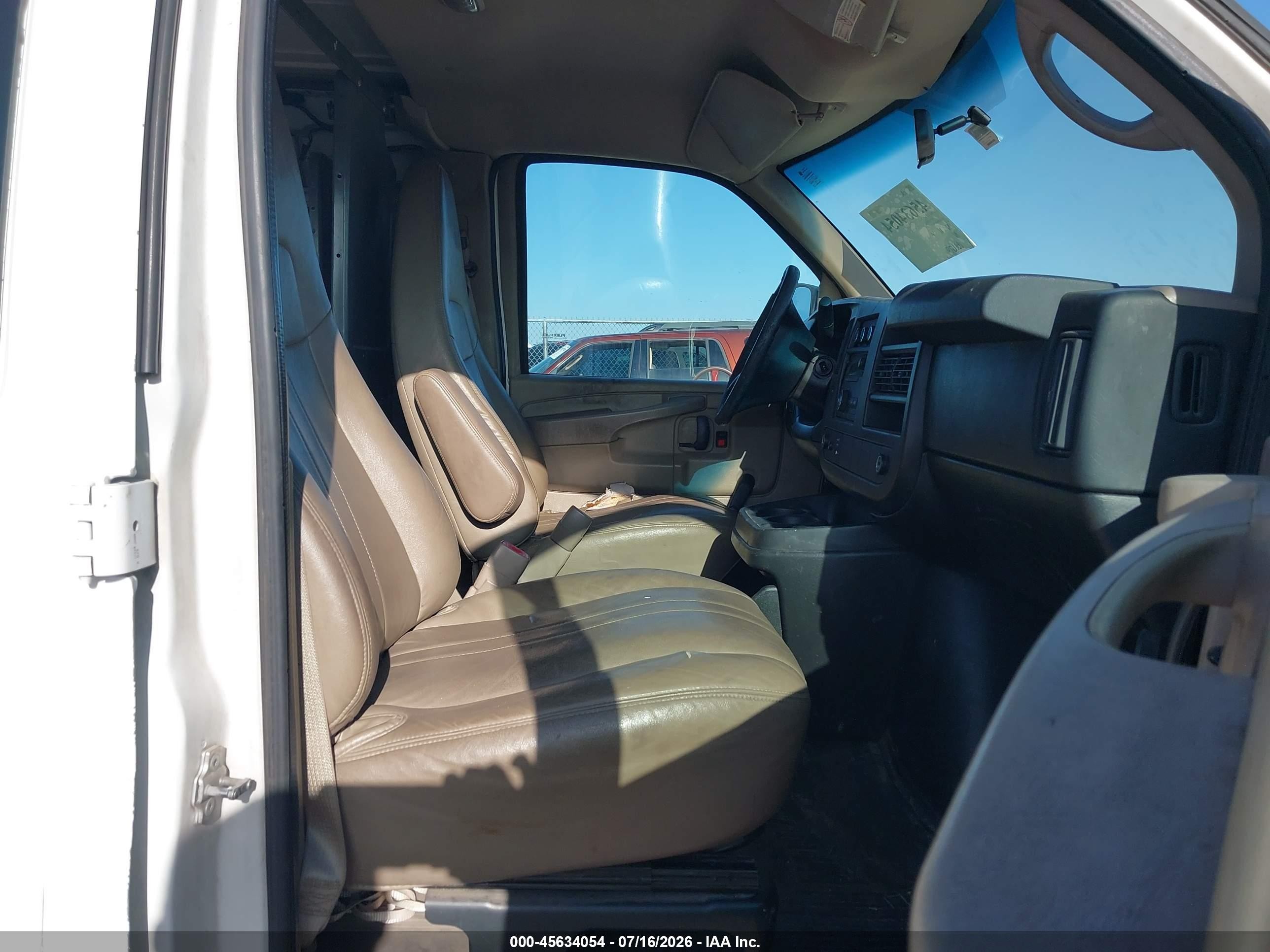 2013 Chevrolet Express 3500 Work Van White vin: 1GCZGTCGXD1128789