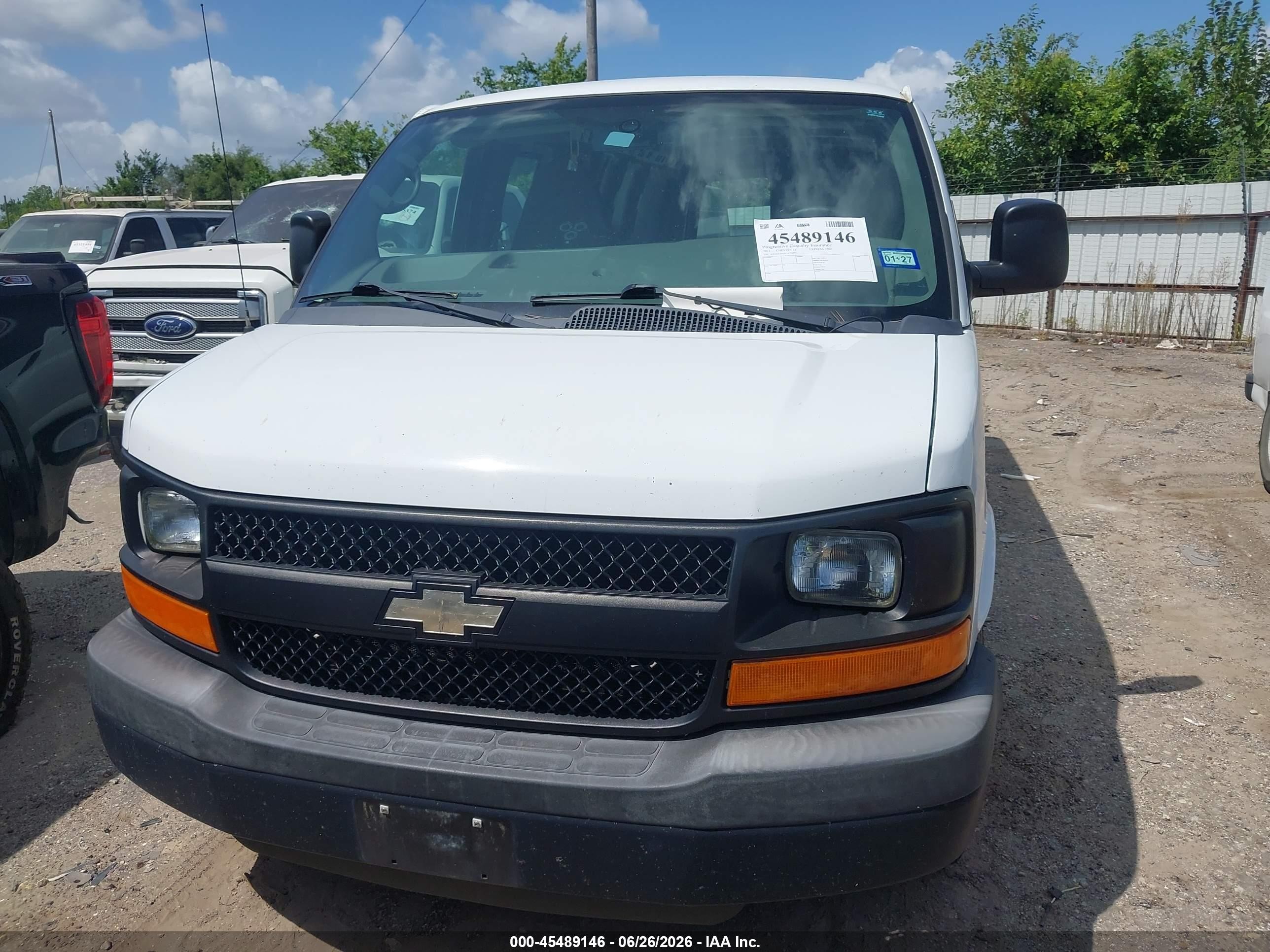 2012 Chevrolet Express 3500 Work Van White vin: 1GCZGUBA2C1177177