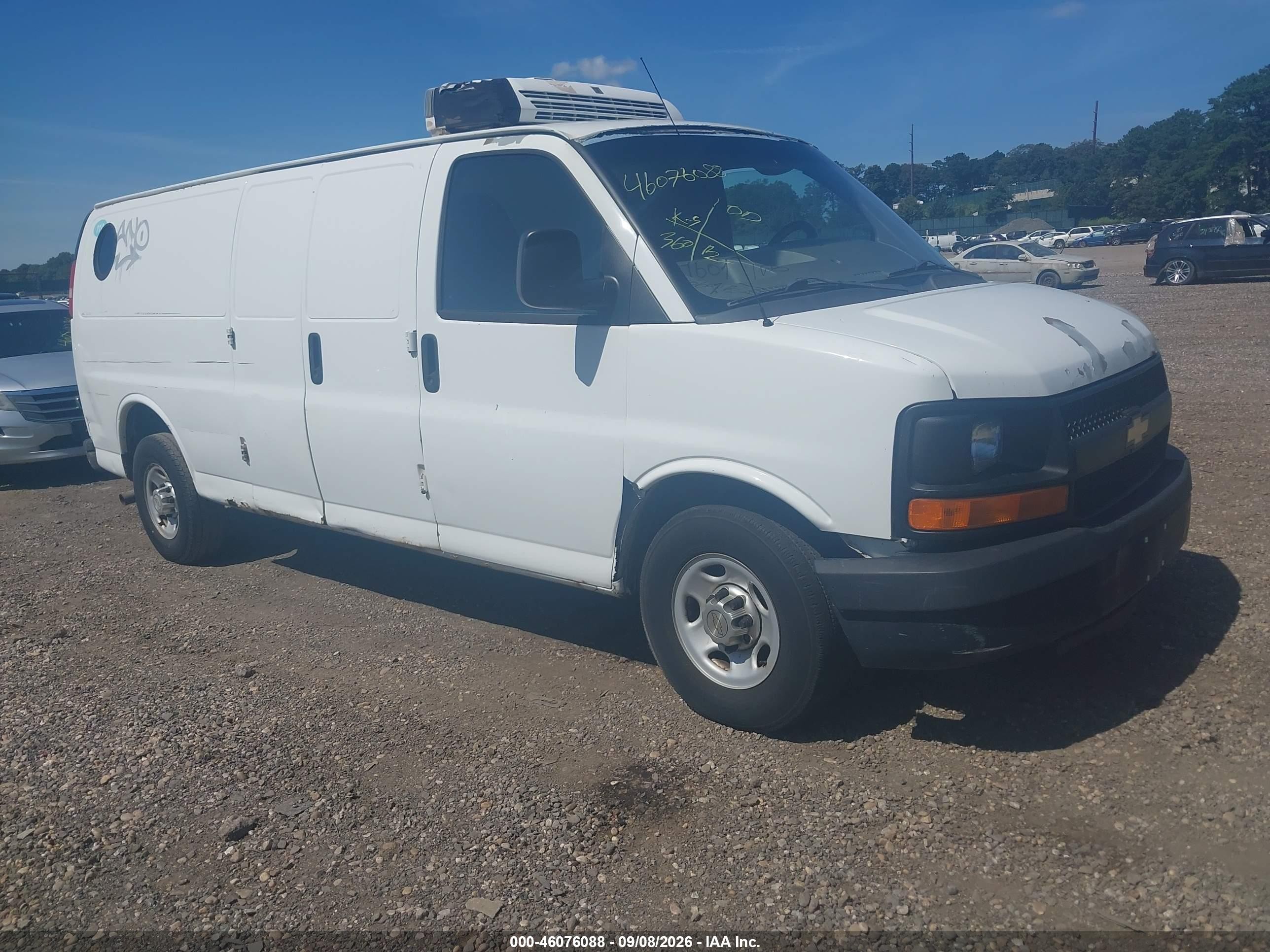 2012 Chevrolet Express 3500 Work Van White vin: 1GCZGUBAXC1179050