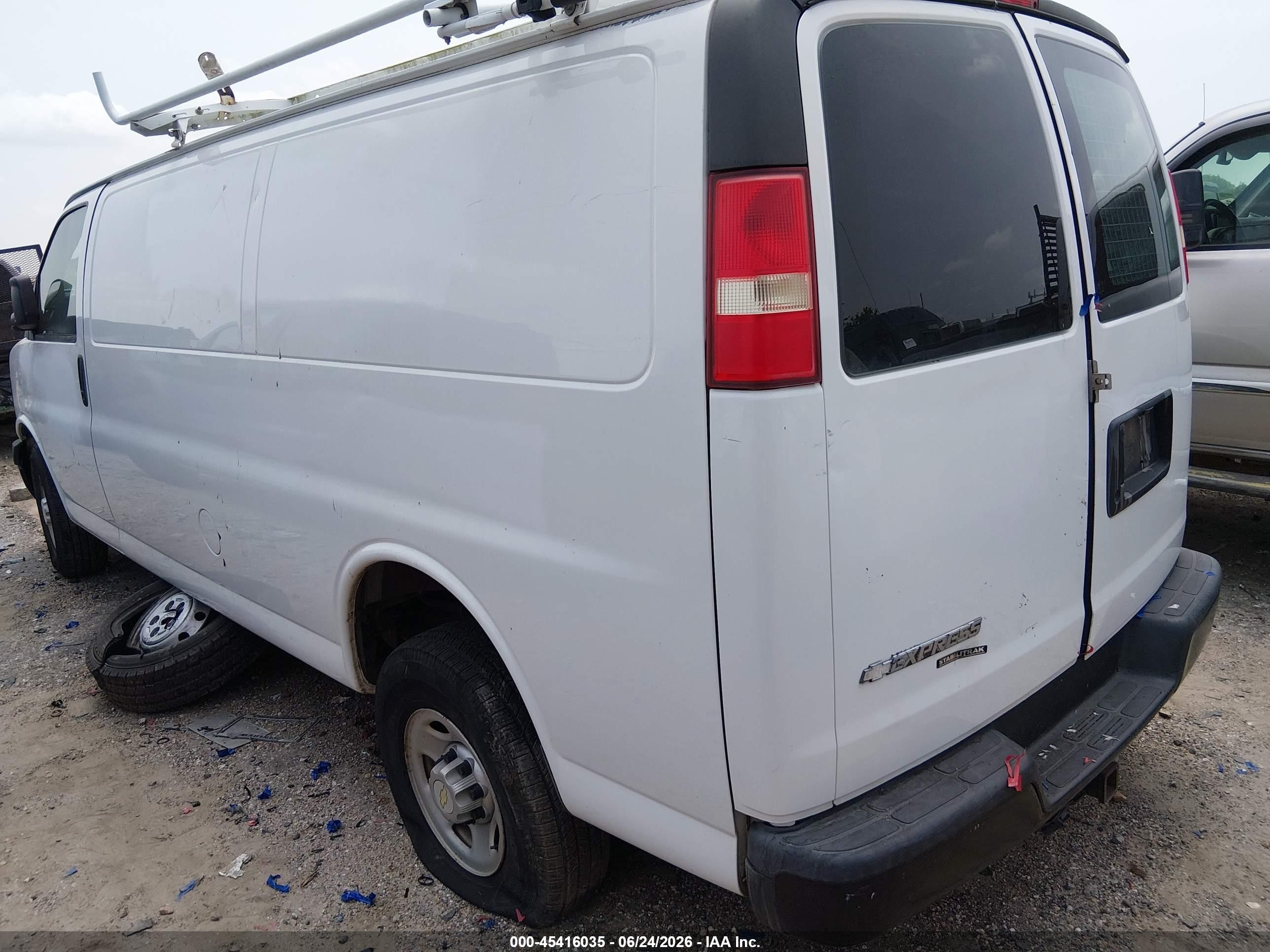 2014 Chevrolet Express 3500 Work Van White vin: 1GCZGUBG5E1165919