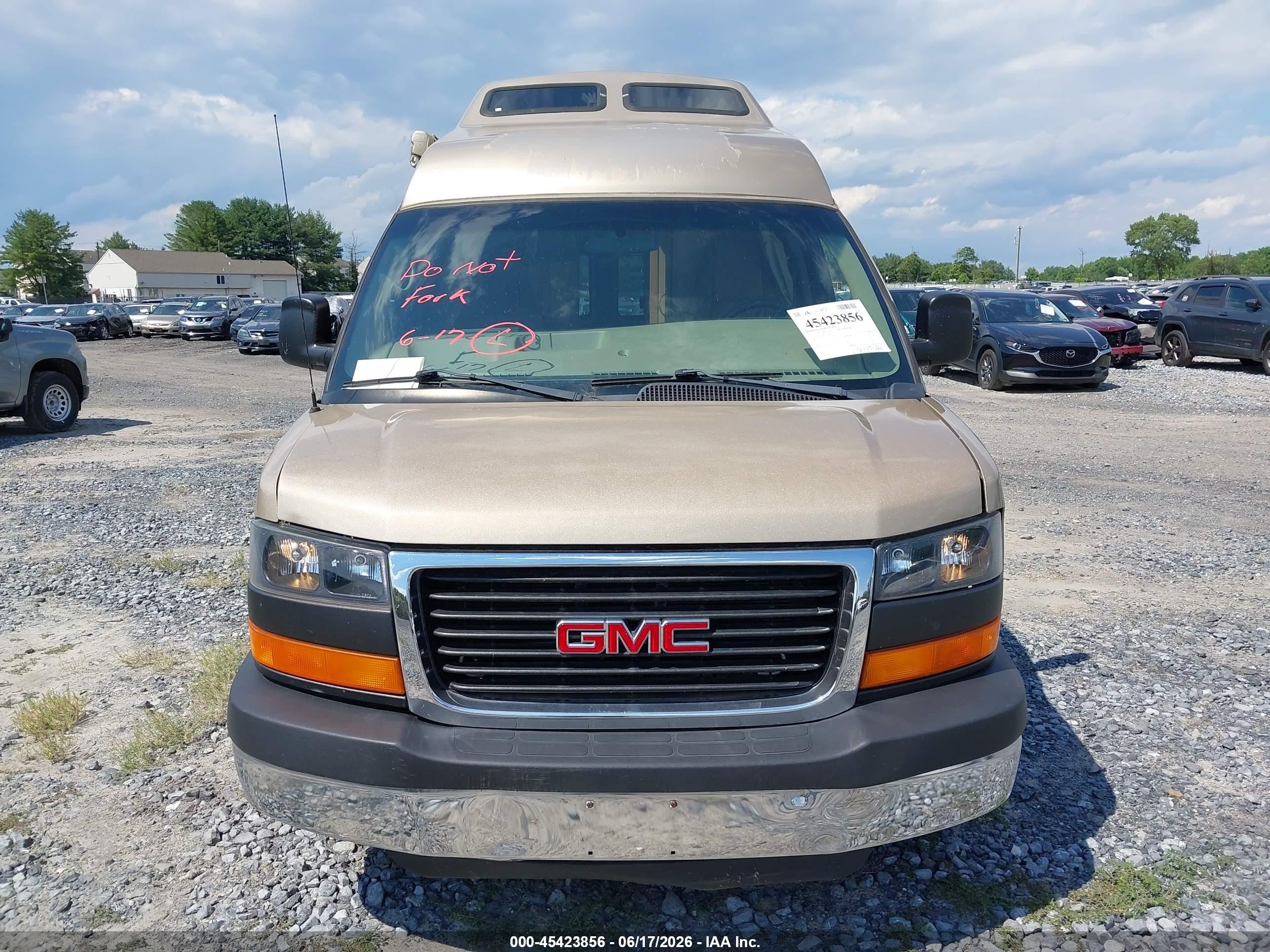 2012 Chevrolet Express 3500 Work Van Champagne vin: 1GCZGUCG4C1182268