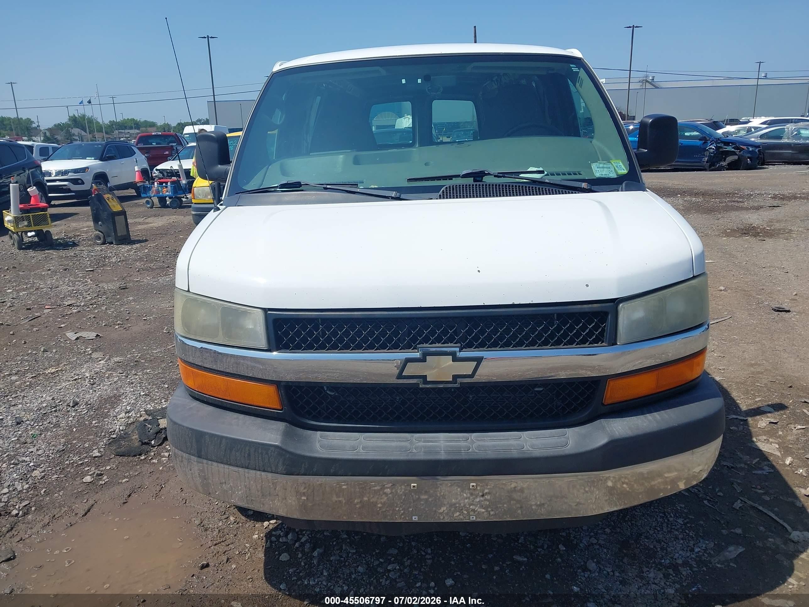 2013 Chevrolet Express 3500 Work Van Белый vin: 1GCZGUCG4D1183549