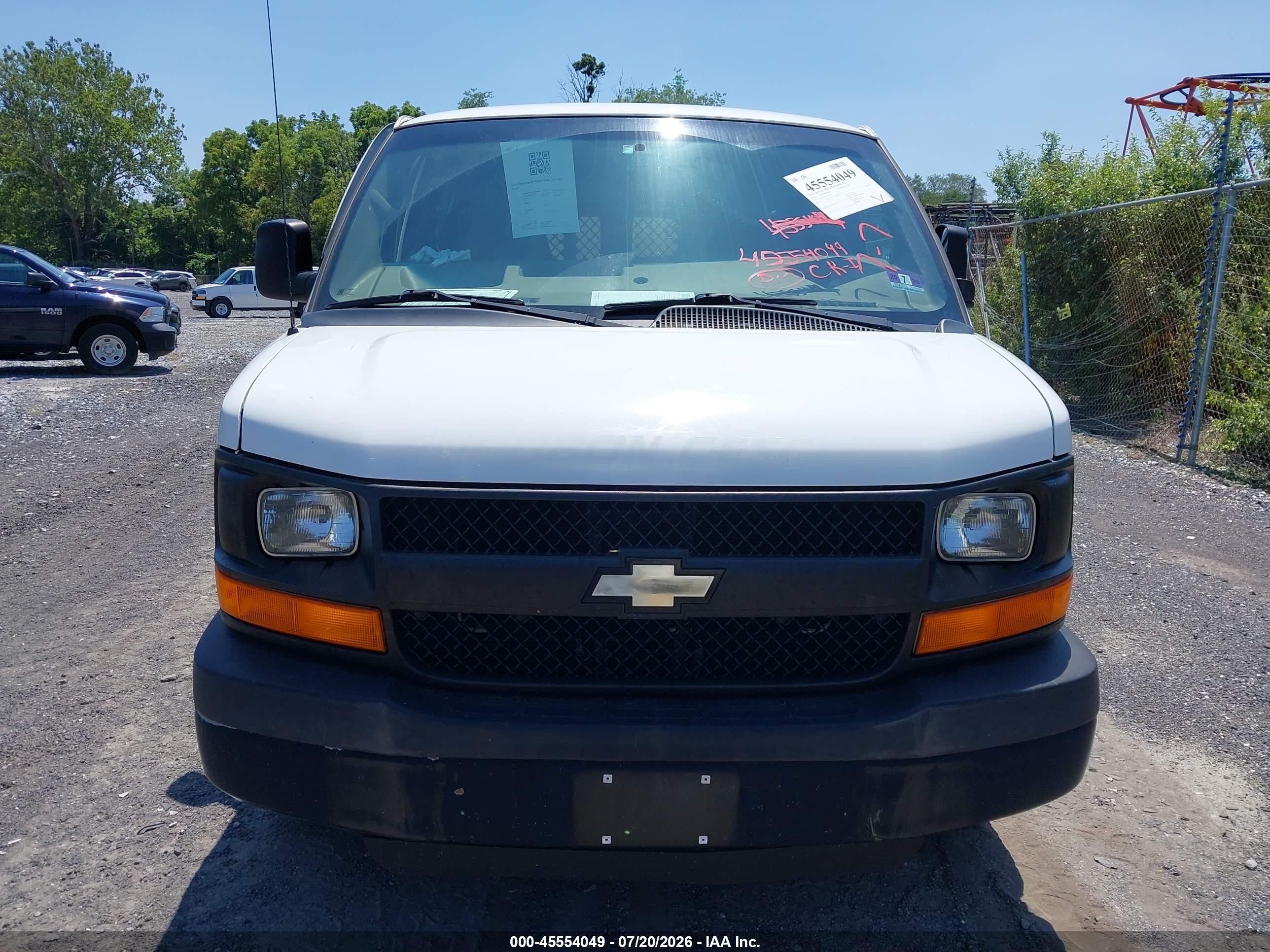 2014 Chevrolet Express 3500 Work Van Белый vin: 1GCZGUCG6E1135231