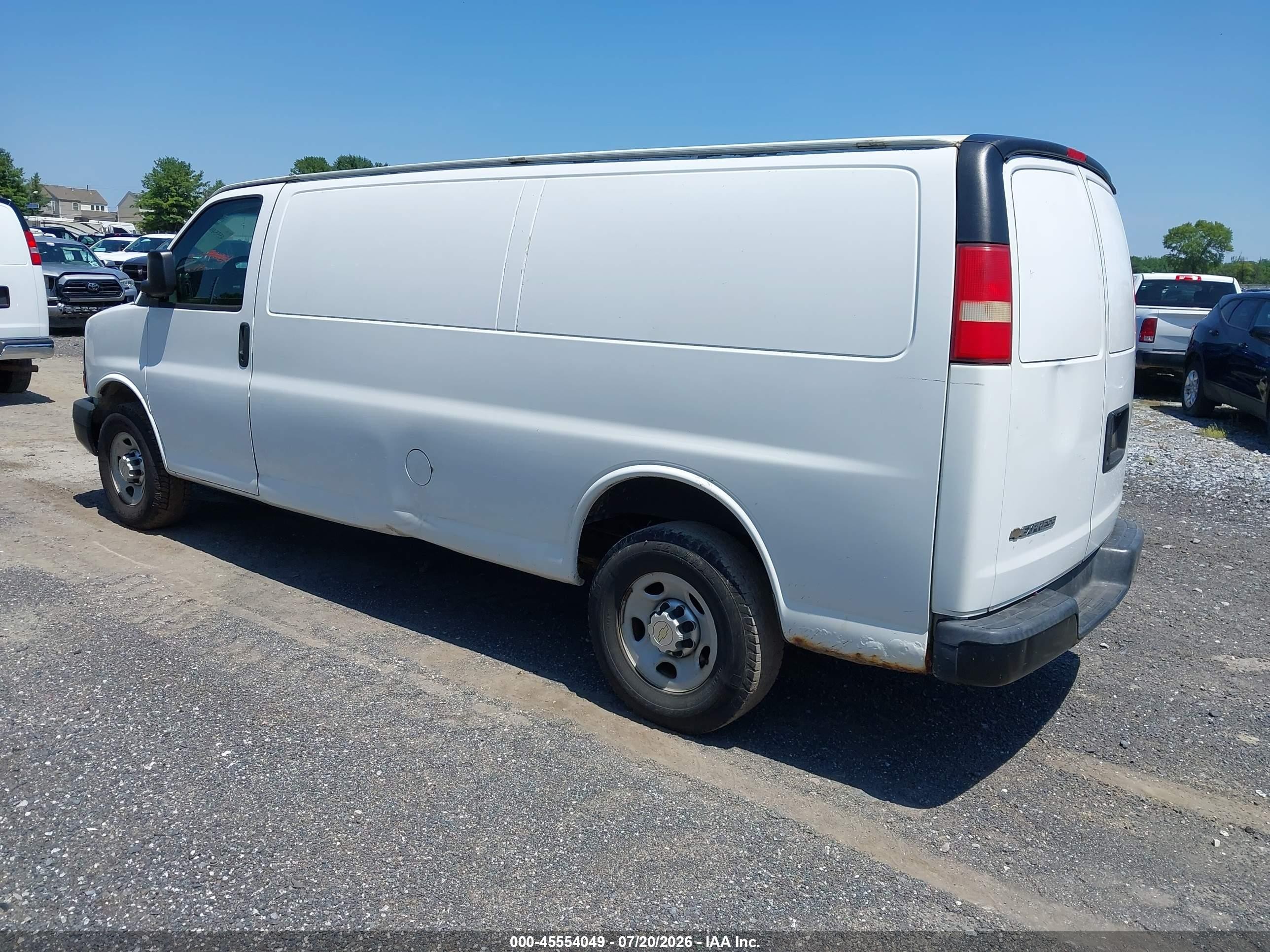2014 Chevrolet Express 3500 Work Van Белый vin: 1GCZGUCG6E1135231