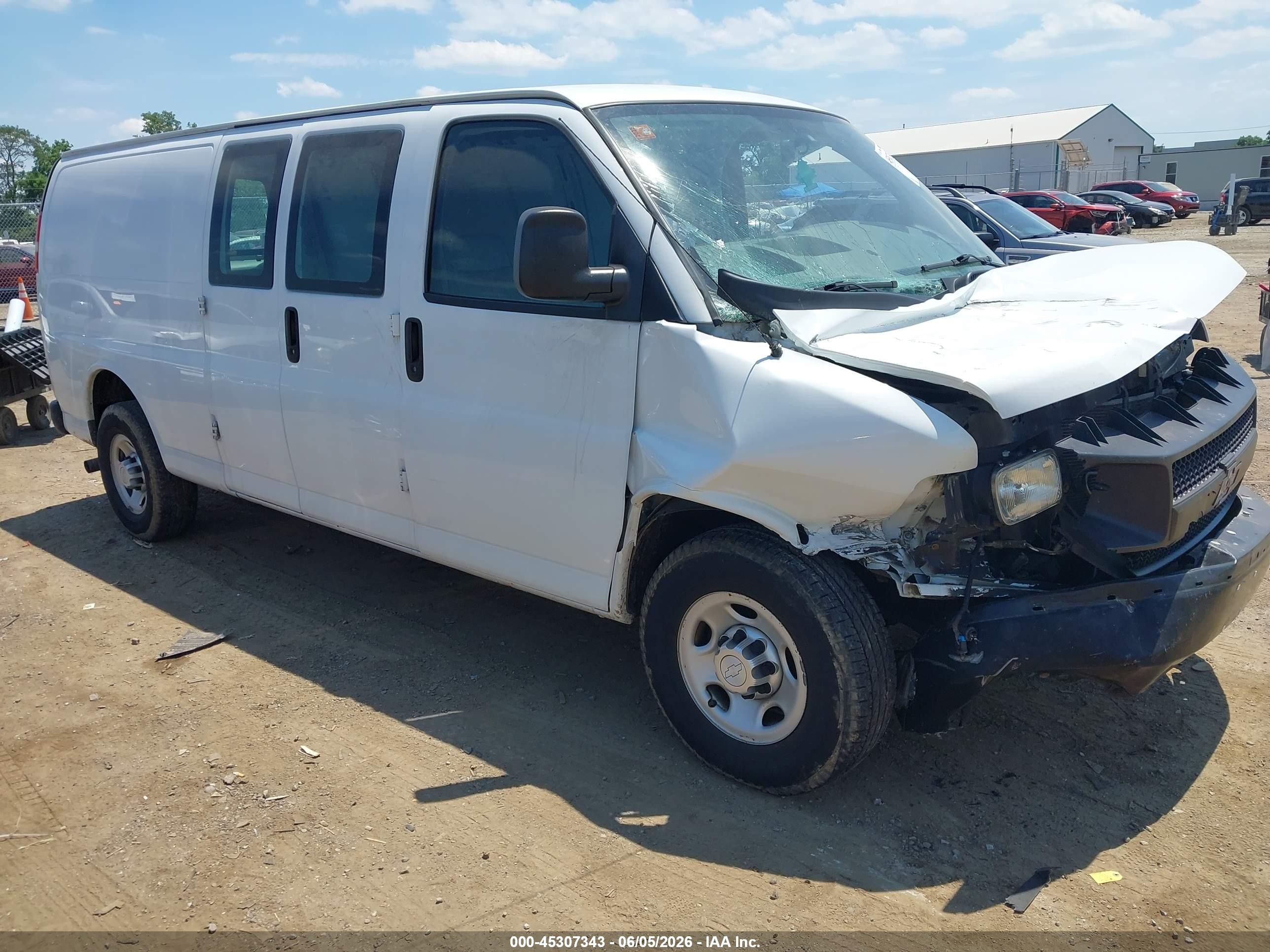 2015 Chevrolet Express 3500 Work Van White vin: 1GCZGUCG6F1240627