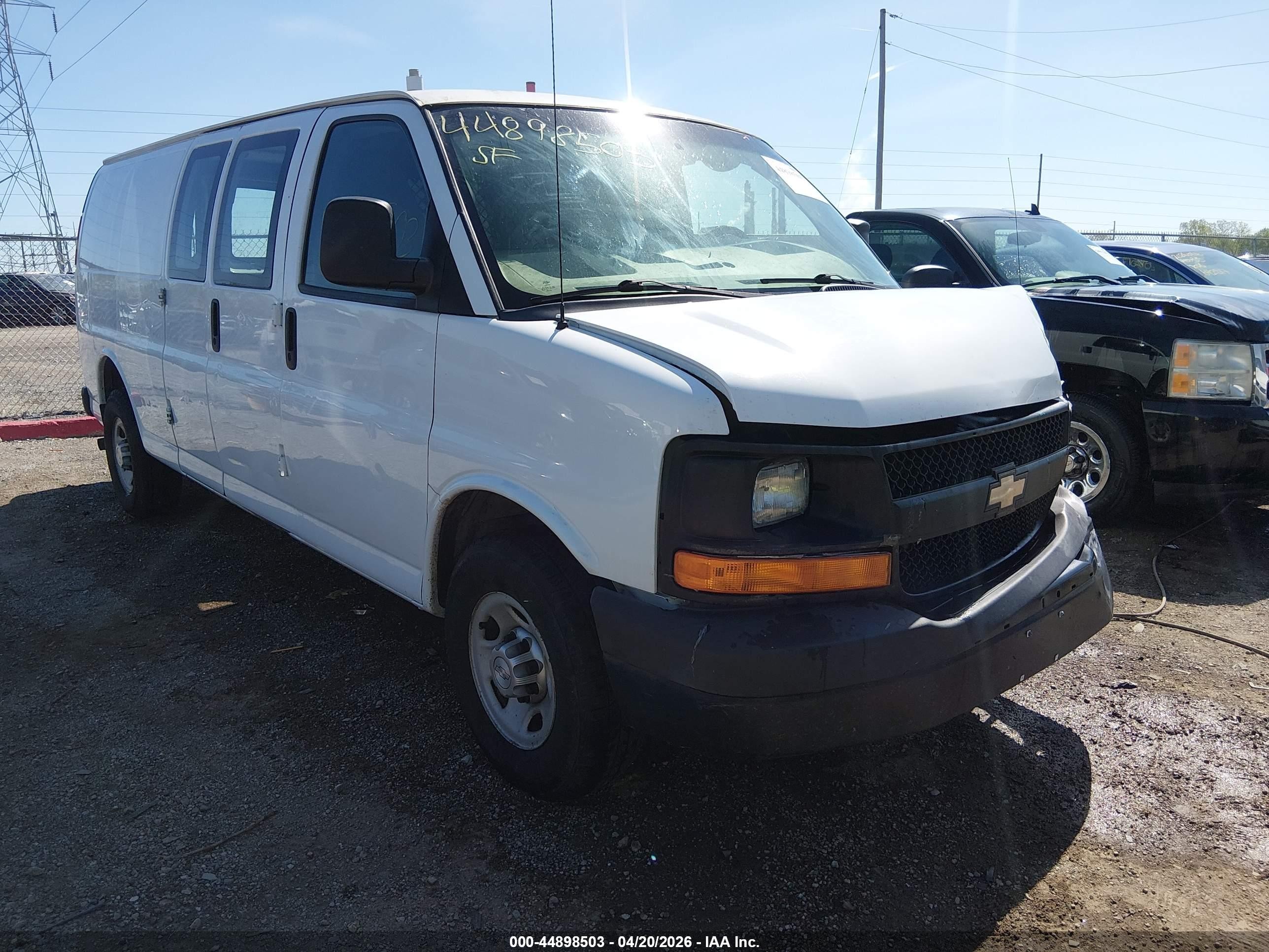 2015 Chevrolet Express 3500 Work Van White vin: 1GCZGUCG9F1146483