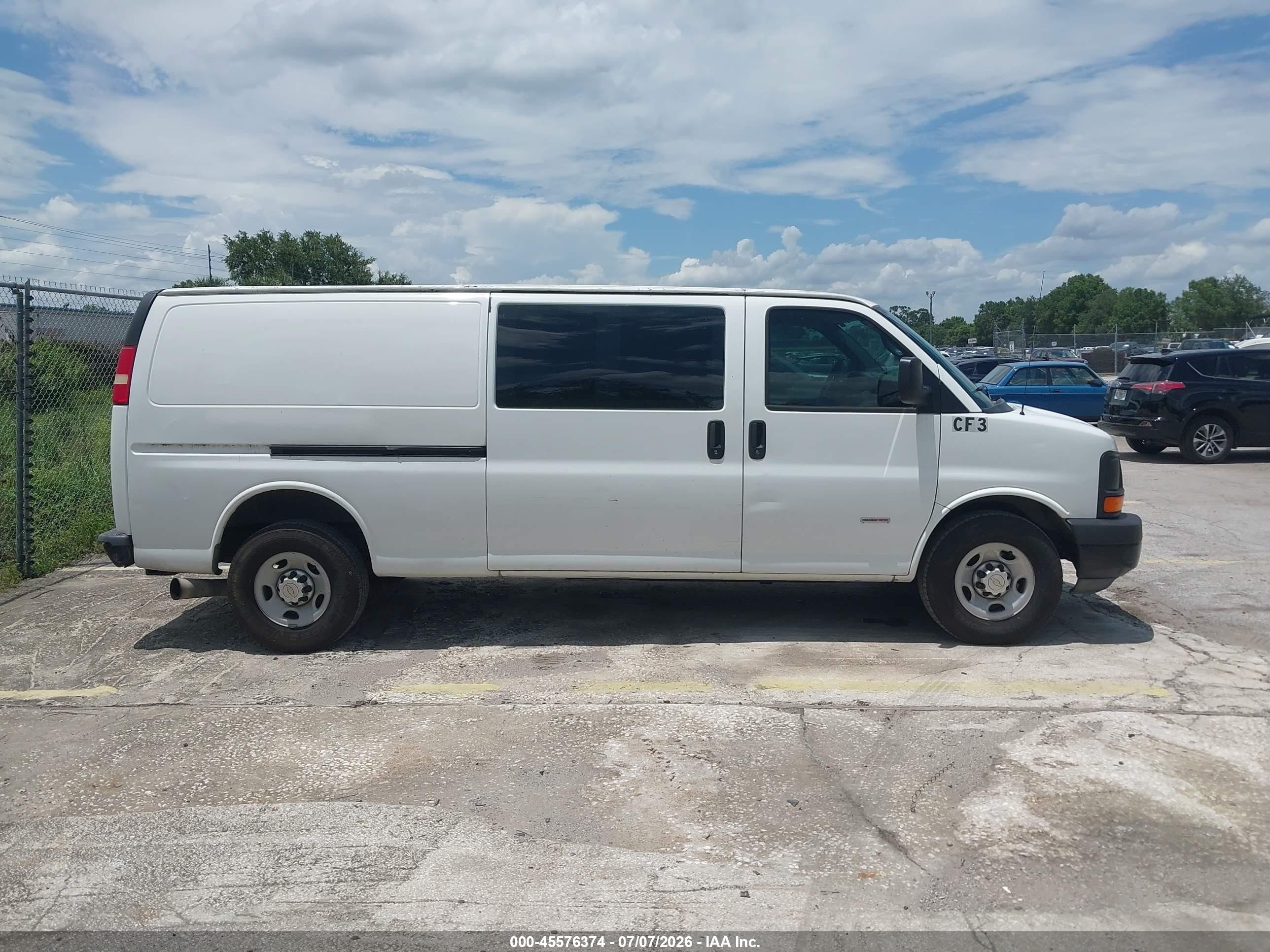 2014 Chevrolet Express 3500 Diesel White vin: 1GCZGUCL2E1160155
