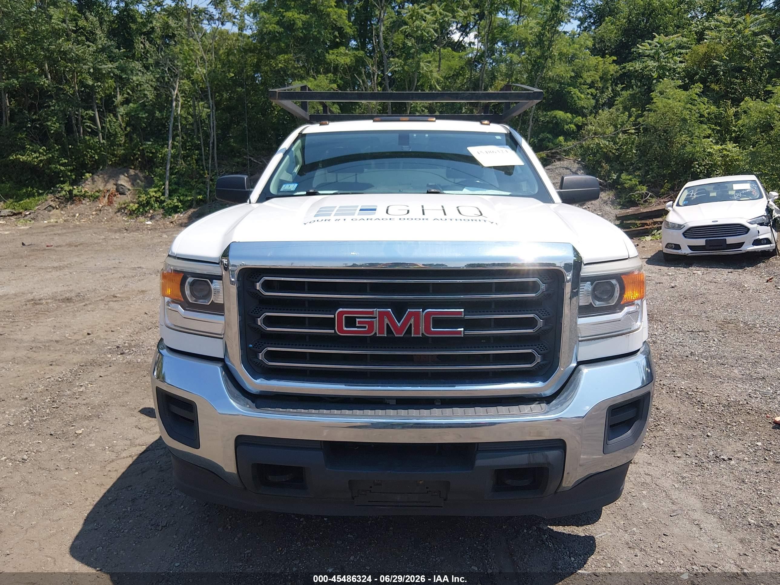 2015 Gmc Sierra 2500hd   White vin: 1GD01XEG0FZ122403