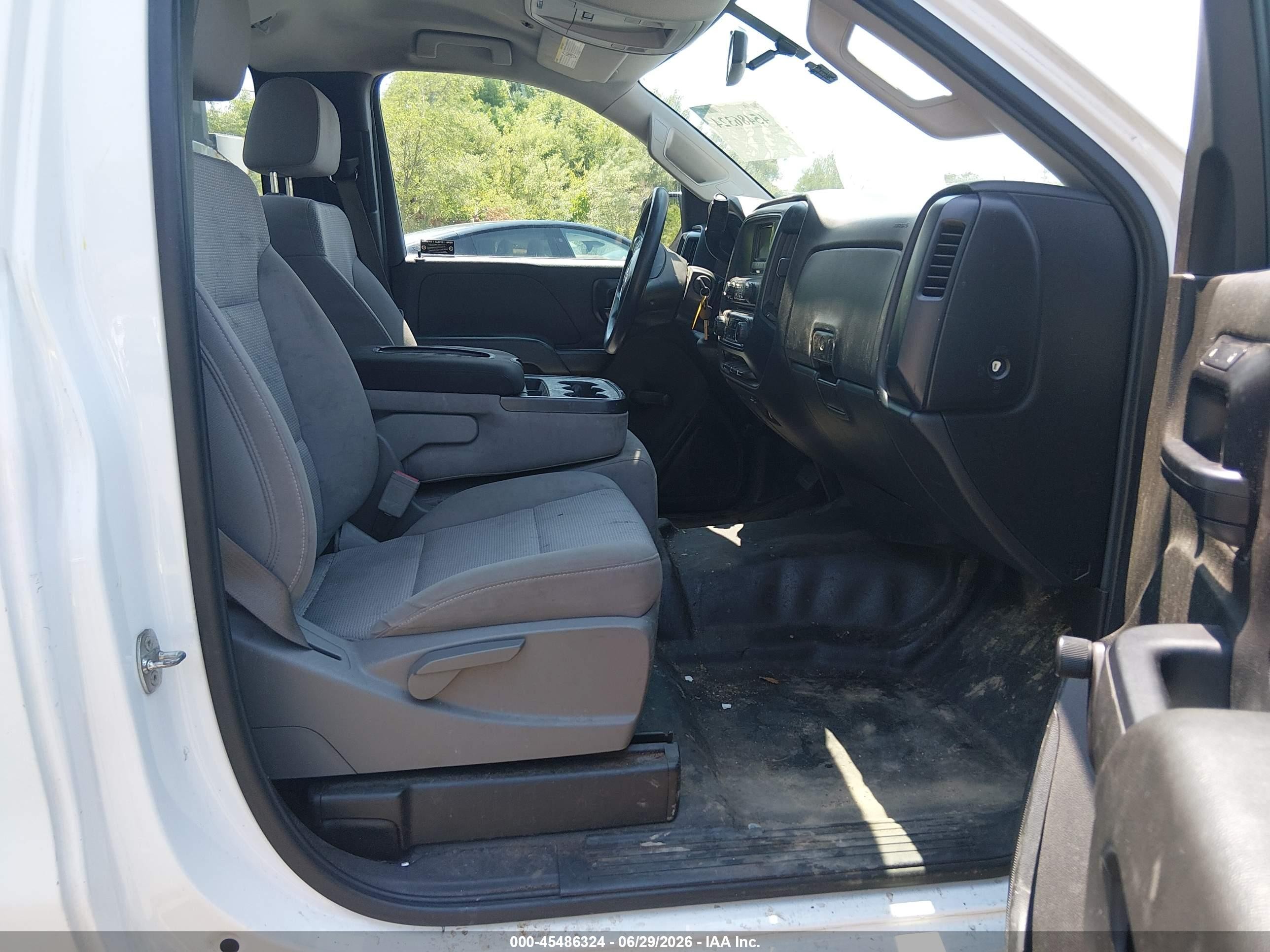 2015 Gmc Sierra 2500hd   White vin: 1GD01XEG0FZ122403