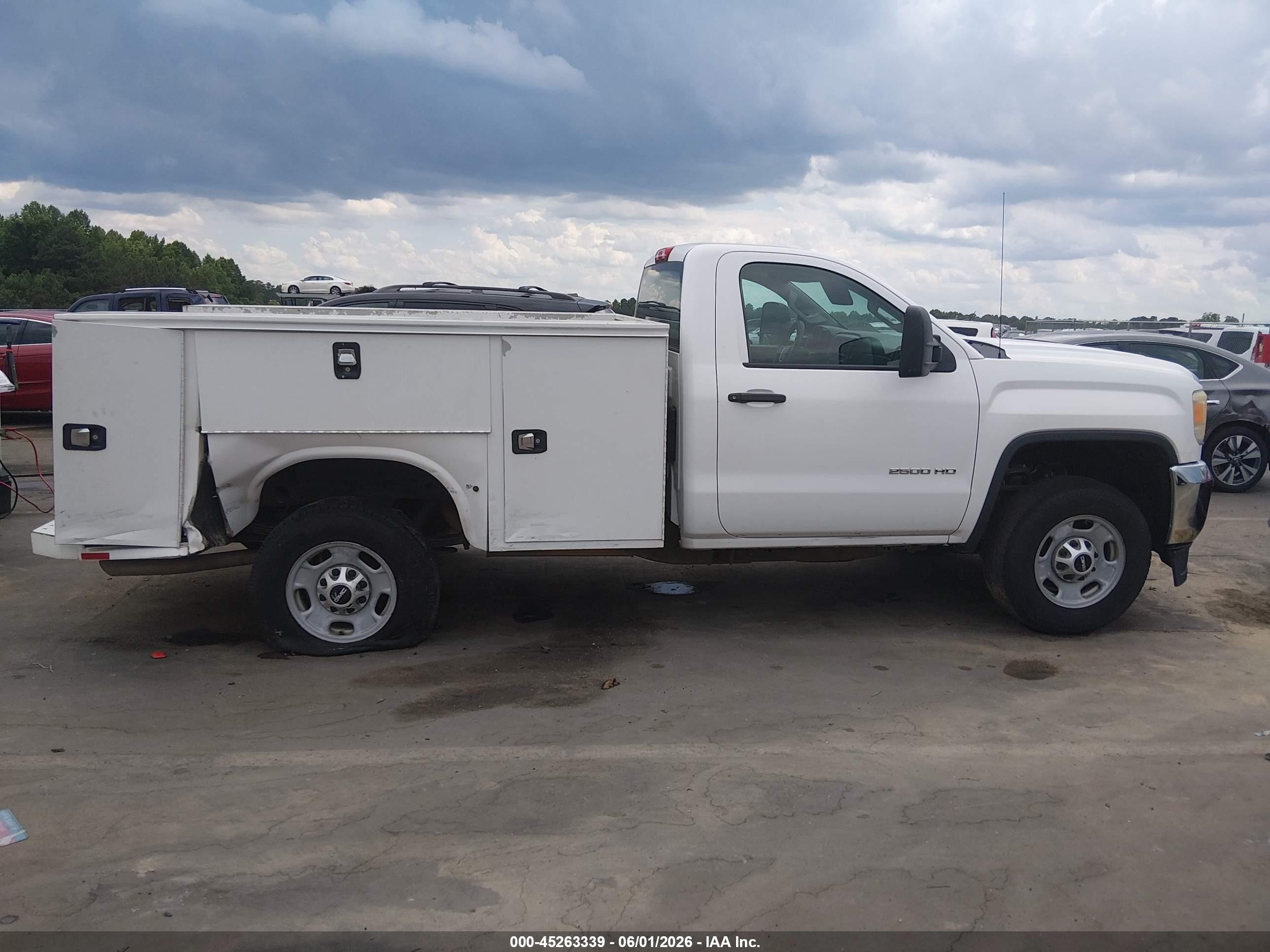 2015 Gmc Sierra 2500hd   White vin: 1GD01XEG4FZ145392