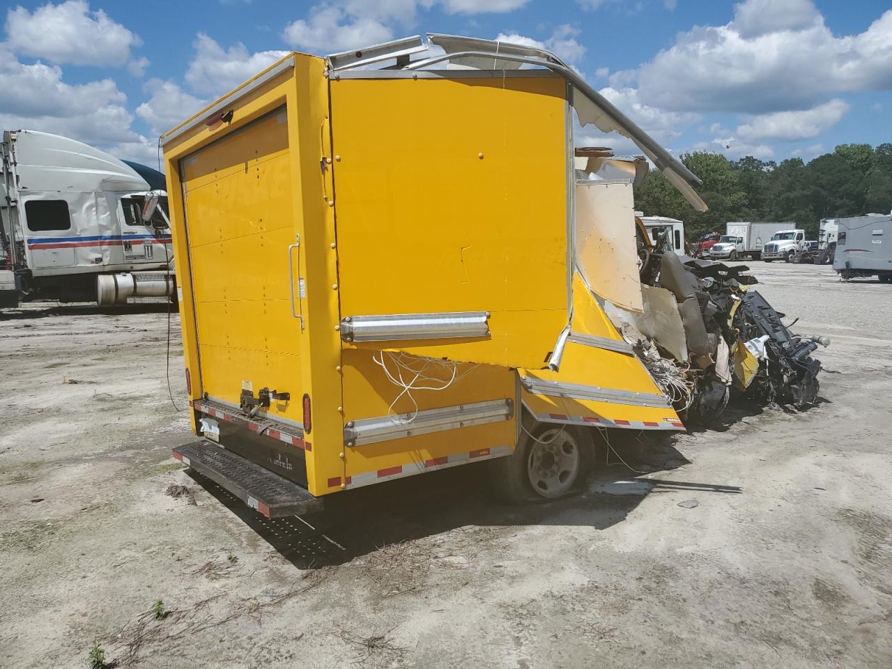 2021 Gmc Savana Cutaway G3500 Yellow vin: 1GD07RFP7M1215925