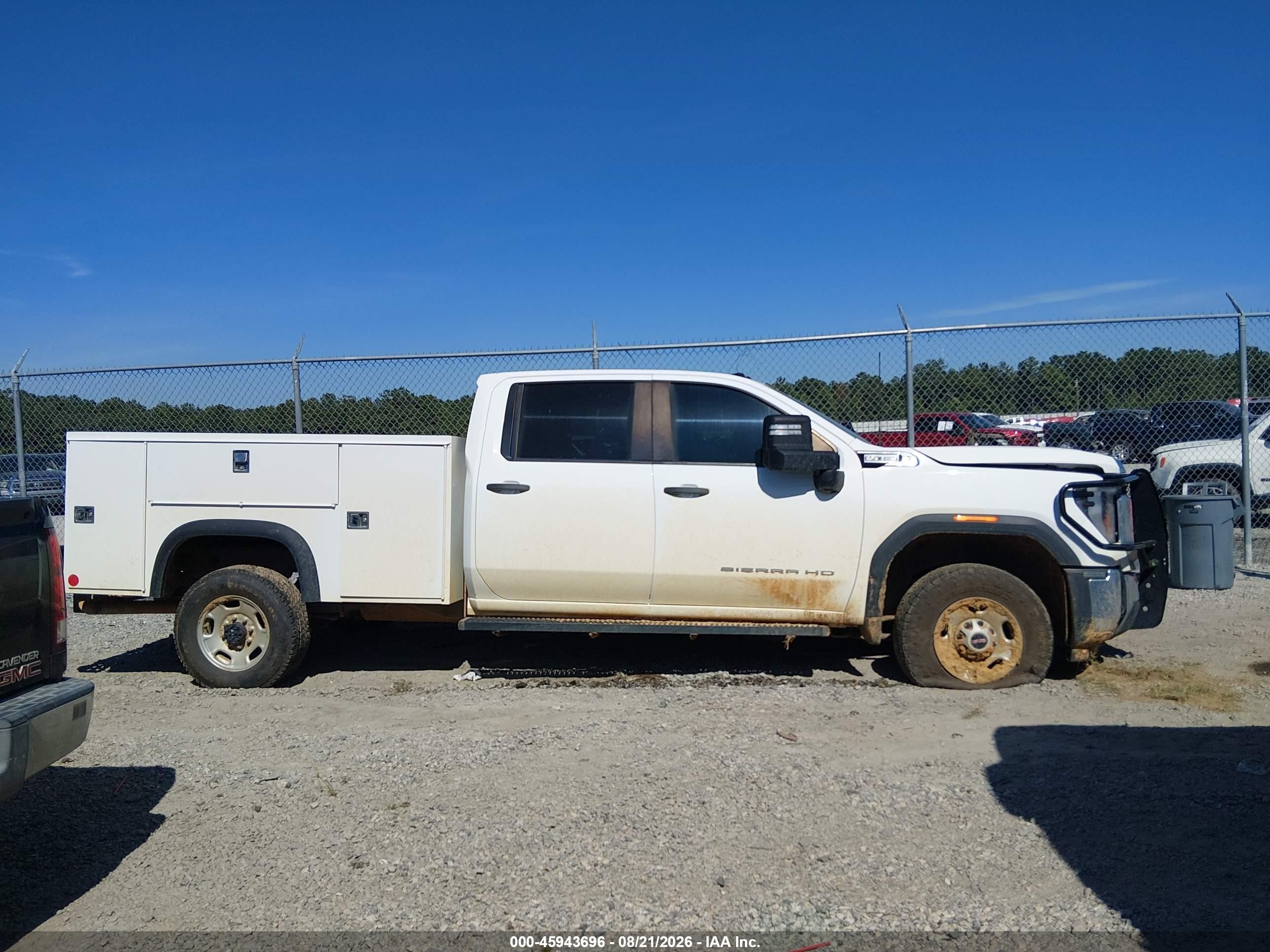 2024 Gmc Sierra 2500hd 4wd  Long Bed Pro White vin: 1GD19LE75RF426838