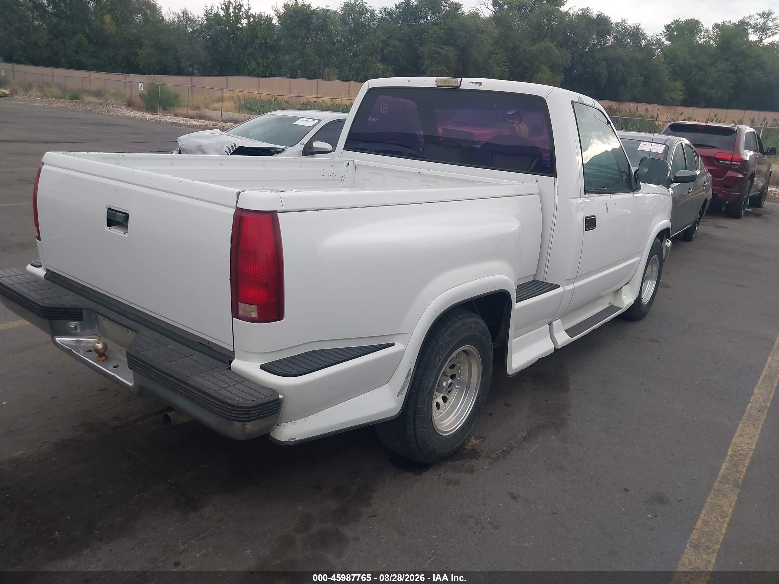 1993 Gmc Sierra C1500 White vin: 1GDDC14Z5PZ530263
