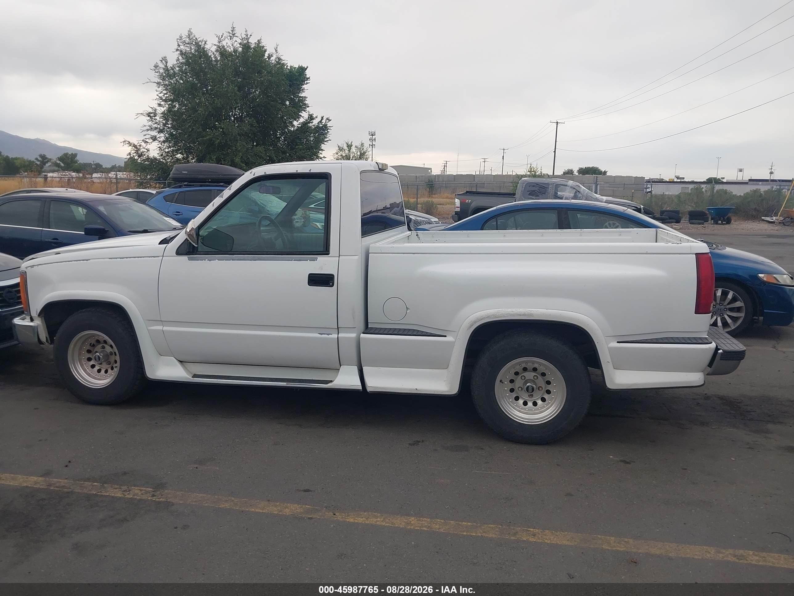 1993 Gmc Sierra C1500 White vin: 1GDDC14Z5PZ530263