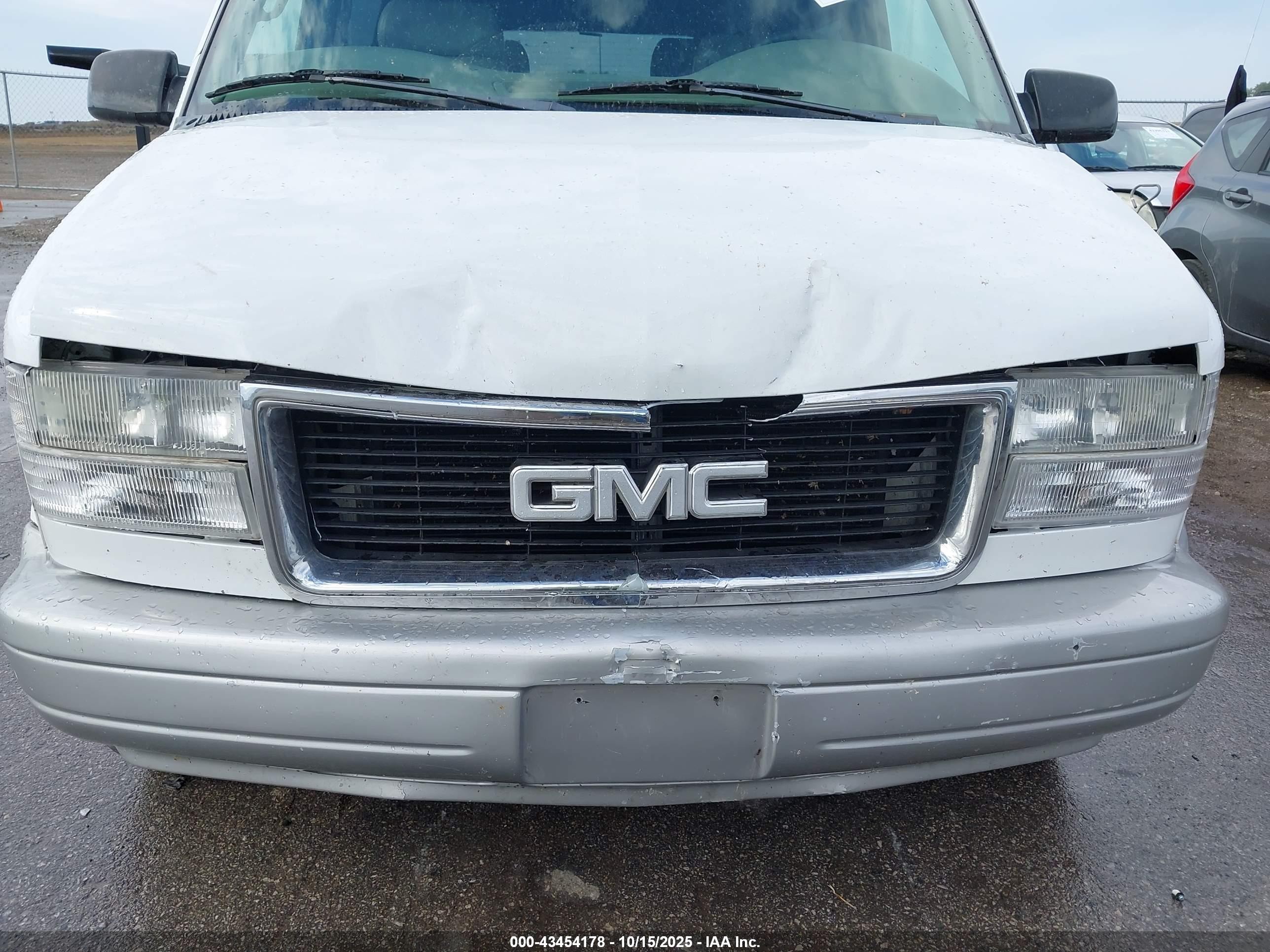 1998 Gmc Safari Yf7 Upfitter Package Белый vin: 1GDDM19W9WB522914