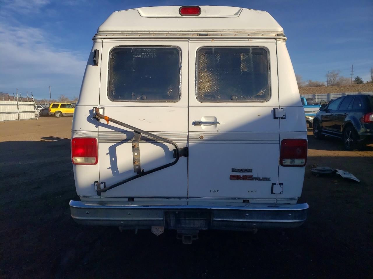 1995 Gmc Rally Wagon / Van G2500 White vin: 1GDEG25K0SF527412