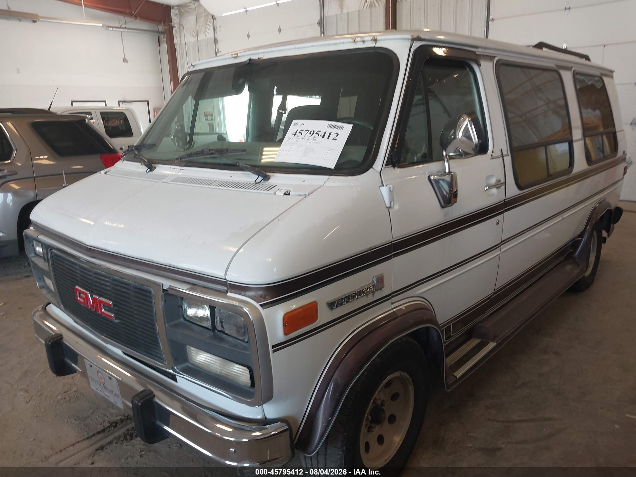1993 Gmc Rally Wagon / Van G2500 White vin: 1GDEG25K3PF511731