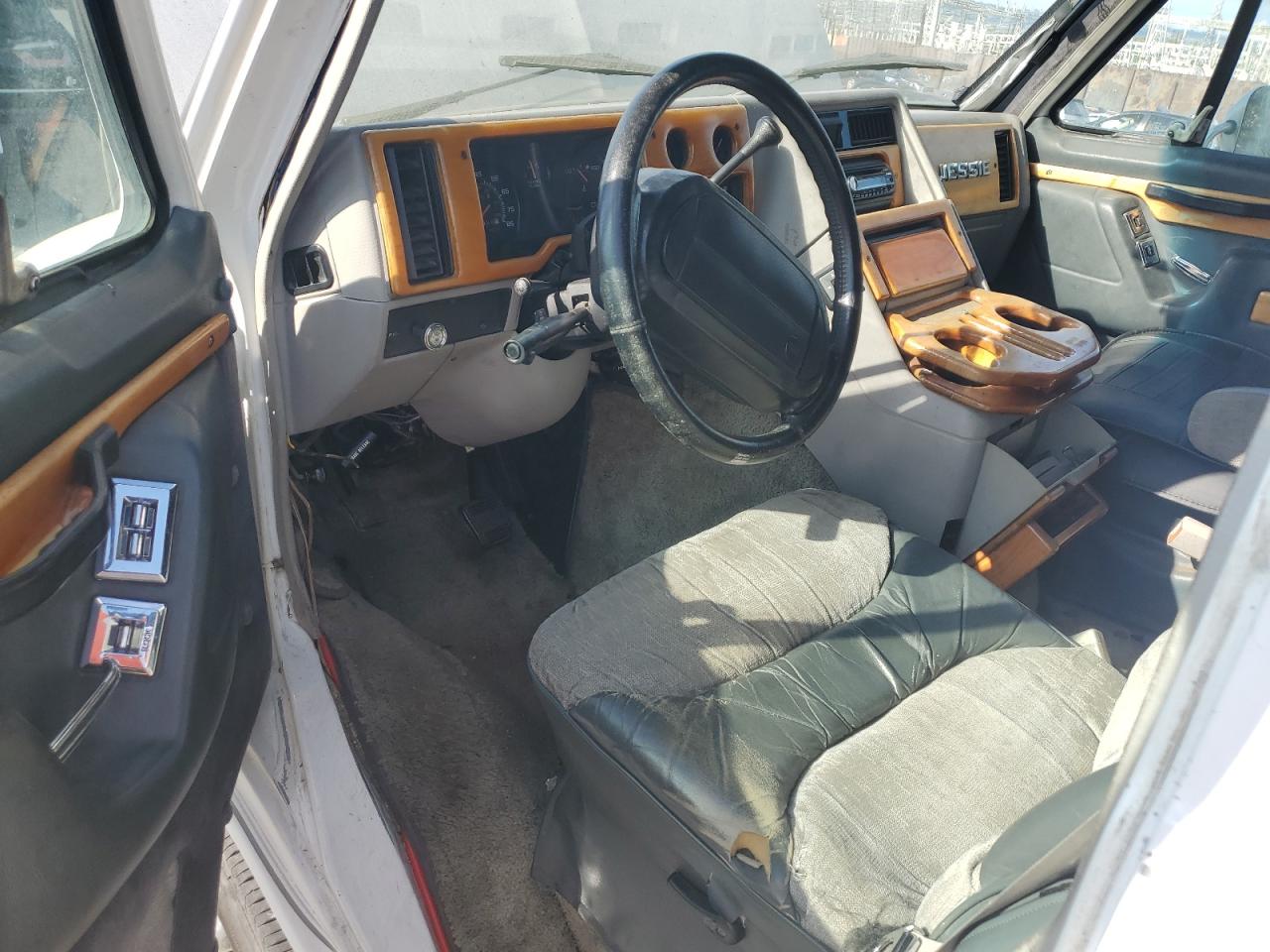 1995 Gmc Rally Wagon / Van G2500 White vin: 1GDEG25K3SF545306
