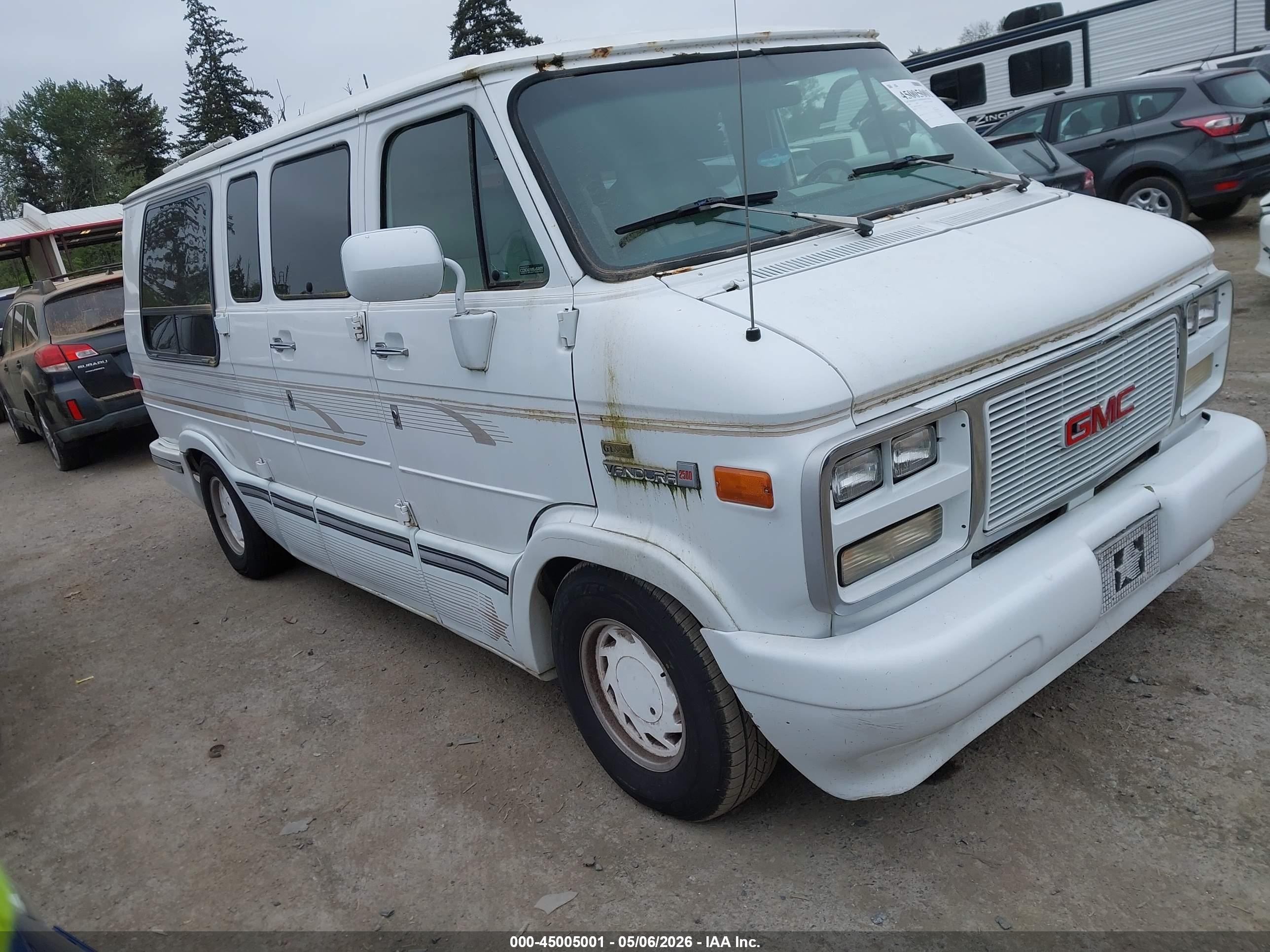 1993 Gmc Rally Wagon / Van G2500 White vin: 1GDEG25K4PF501709