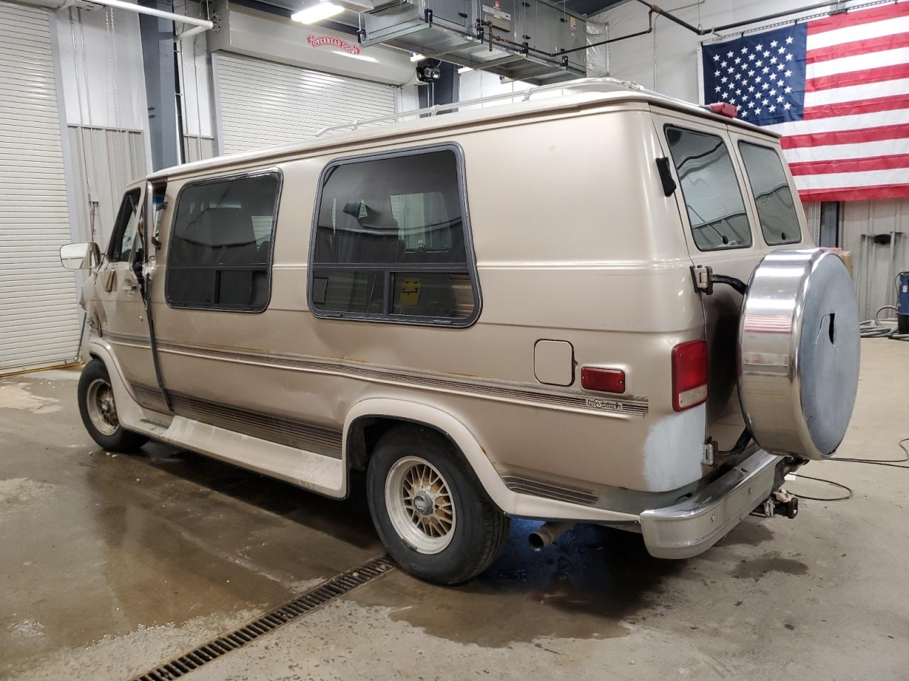 1994 Gmc Rally Wagon / Van G2500   Желто-коричневый vin: 1GDEG25K4RF517086