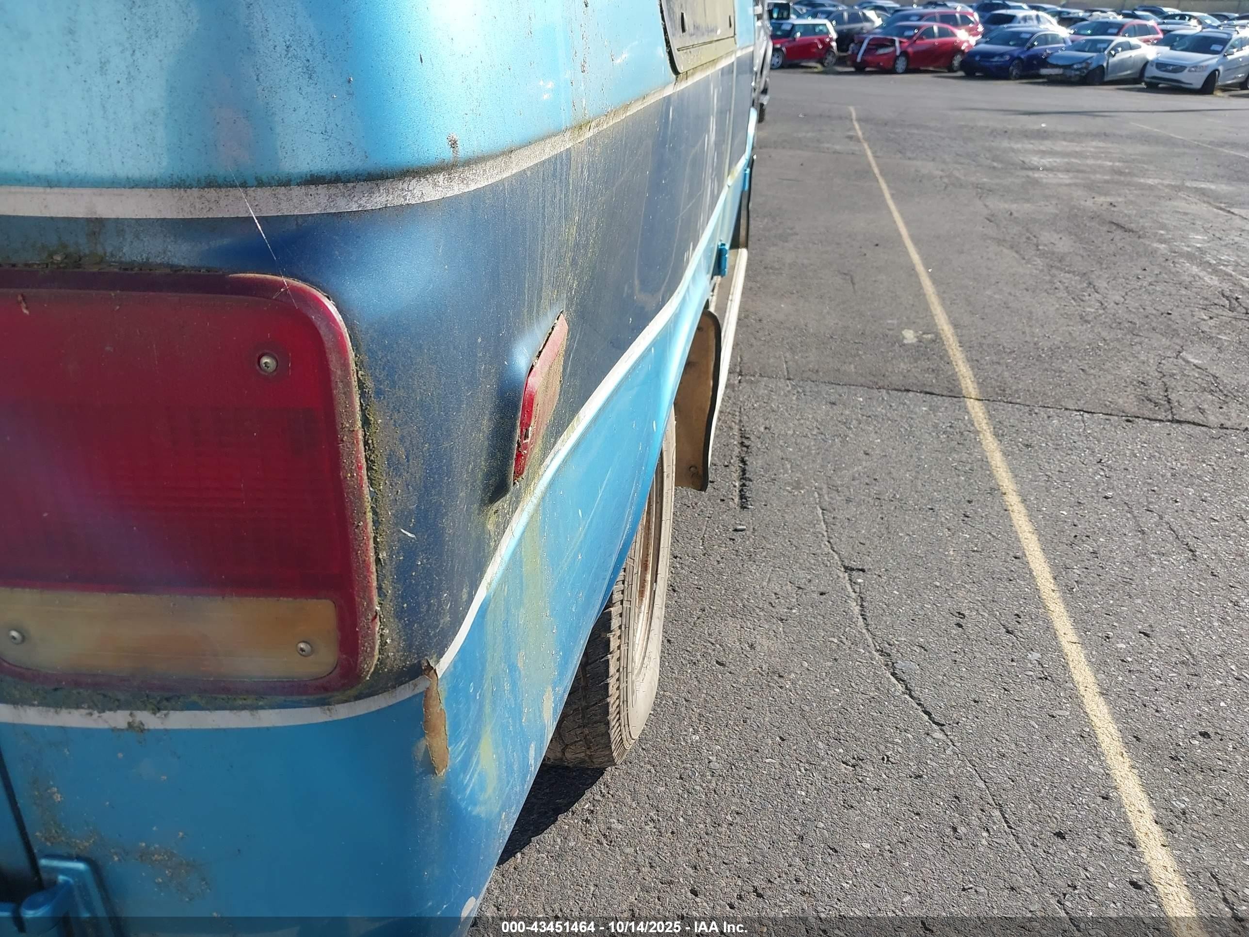 1987 Gmc Rally Wagon / Van G2500 Blue vin: 1GDEG25K5H7514786
