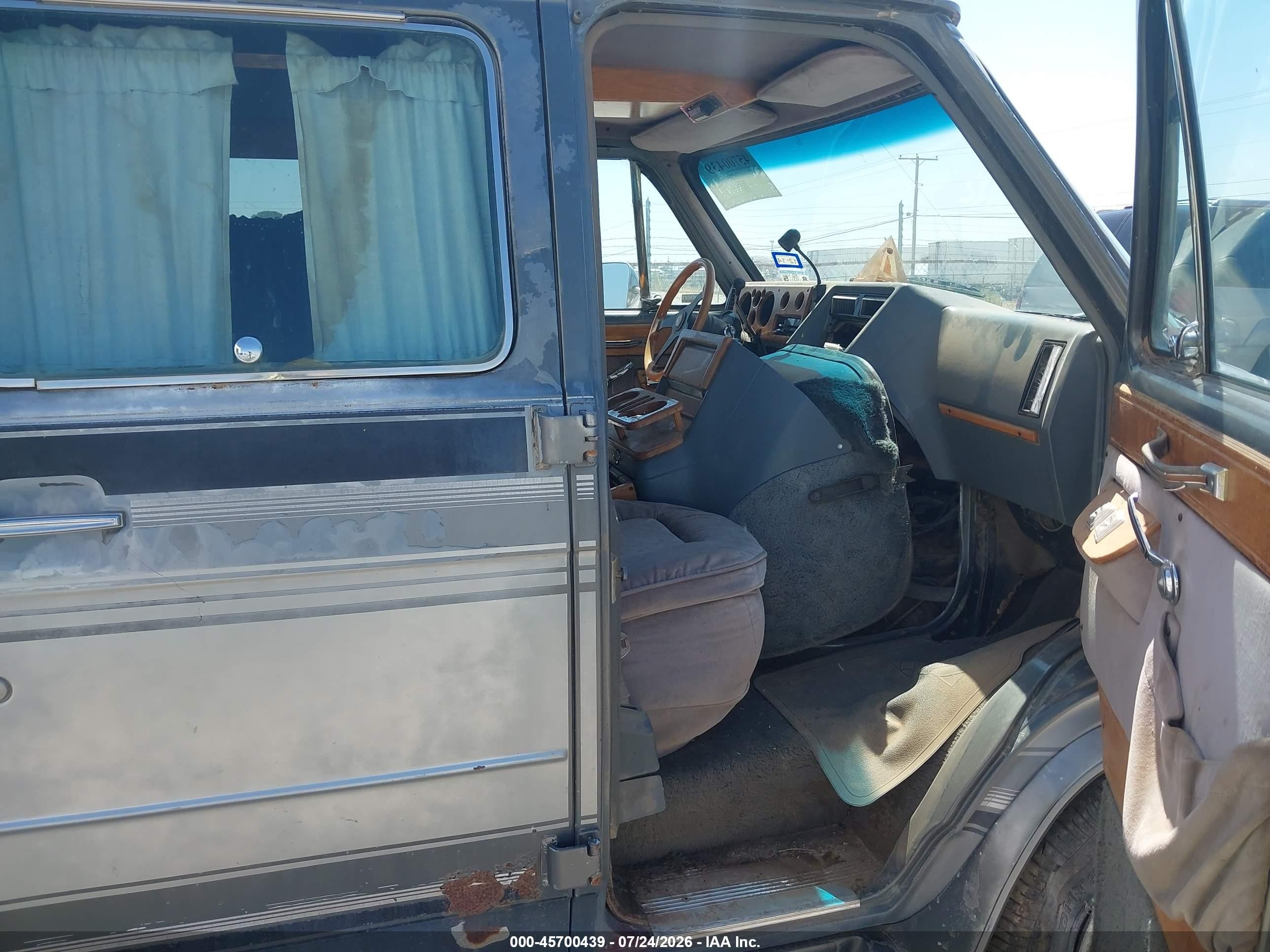 1989 Gmc Rally Wagon / Van G2500 Silver vin: 1GDEG25K8K7514546