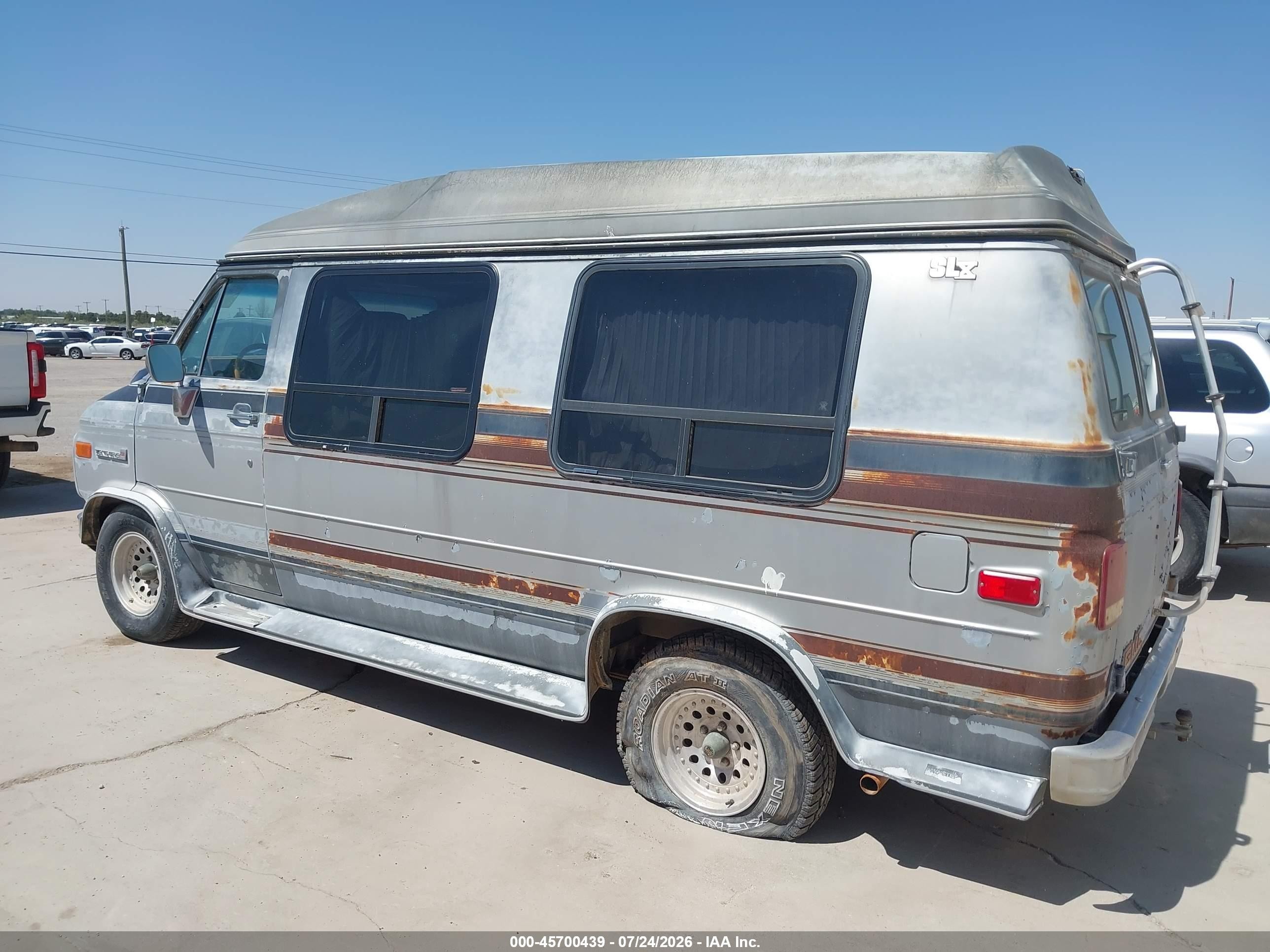 1989 Gmc Rally Wagon / Van G2500 Silver vin: 1GDEG25K8K7514546