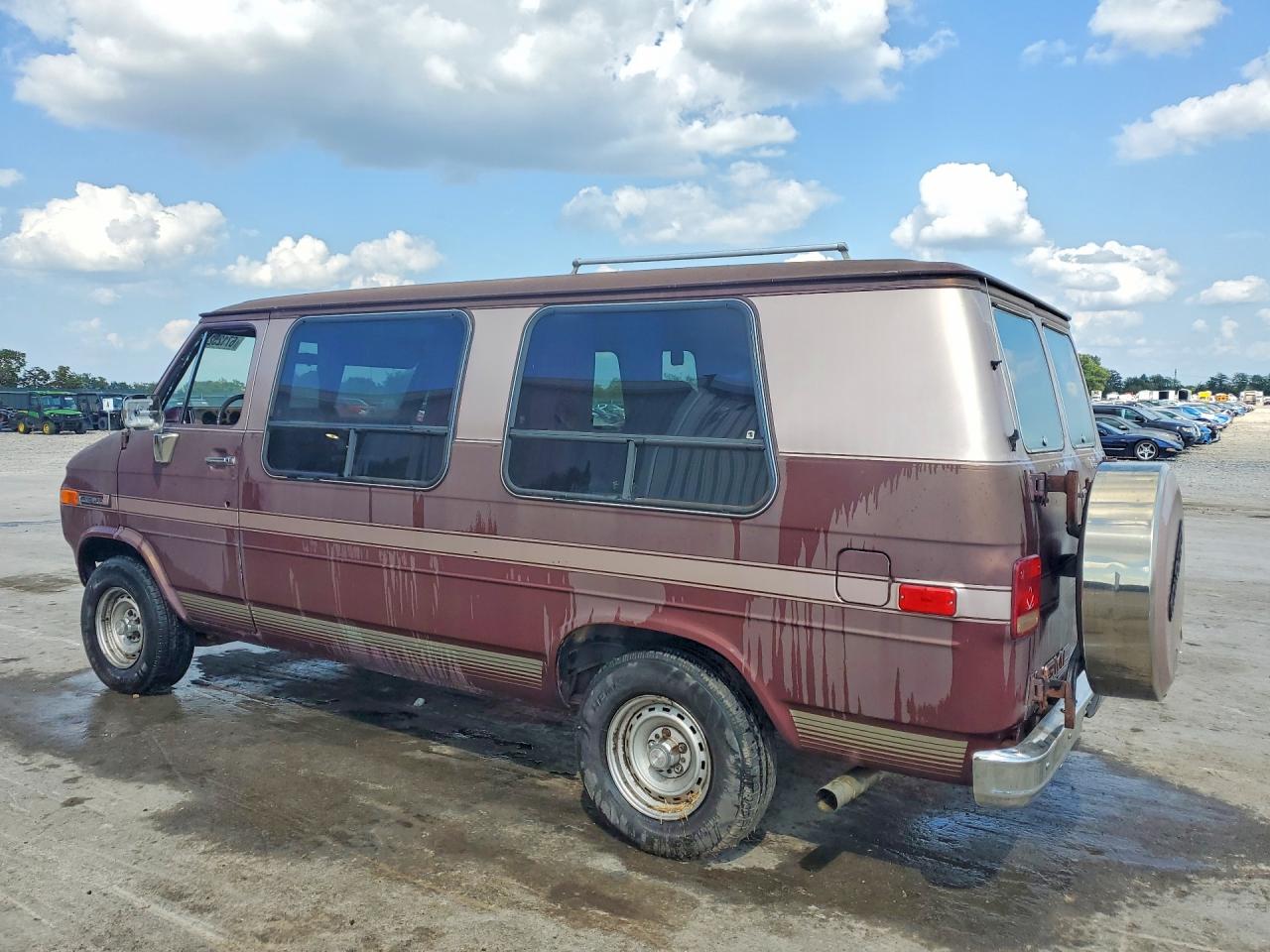 1991 Gmc Rally Wagon / Van G2500 Brown vin: 1GDEG25K9M7510847