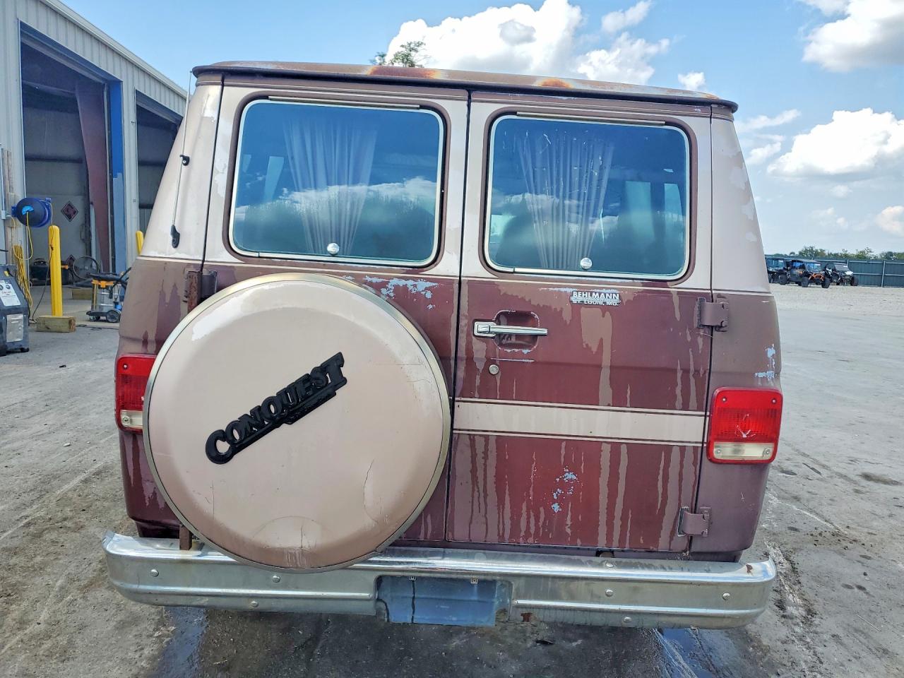1991 Gmc Rally Wagon / Van G2500 Brown vin: 1GDEG25K9M7510847