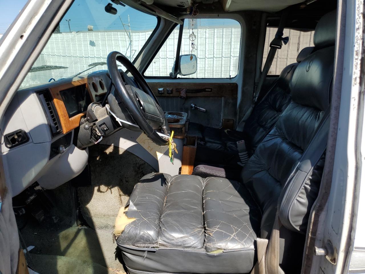 1994 Gmc Rally Wagon / Van G2500 White vin: 1GDEG25KXRF519134