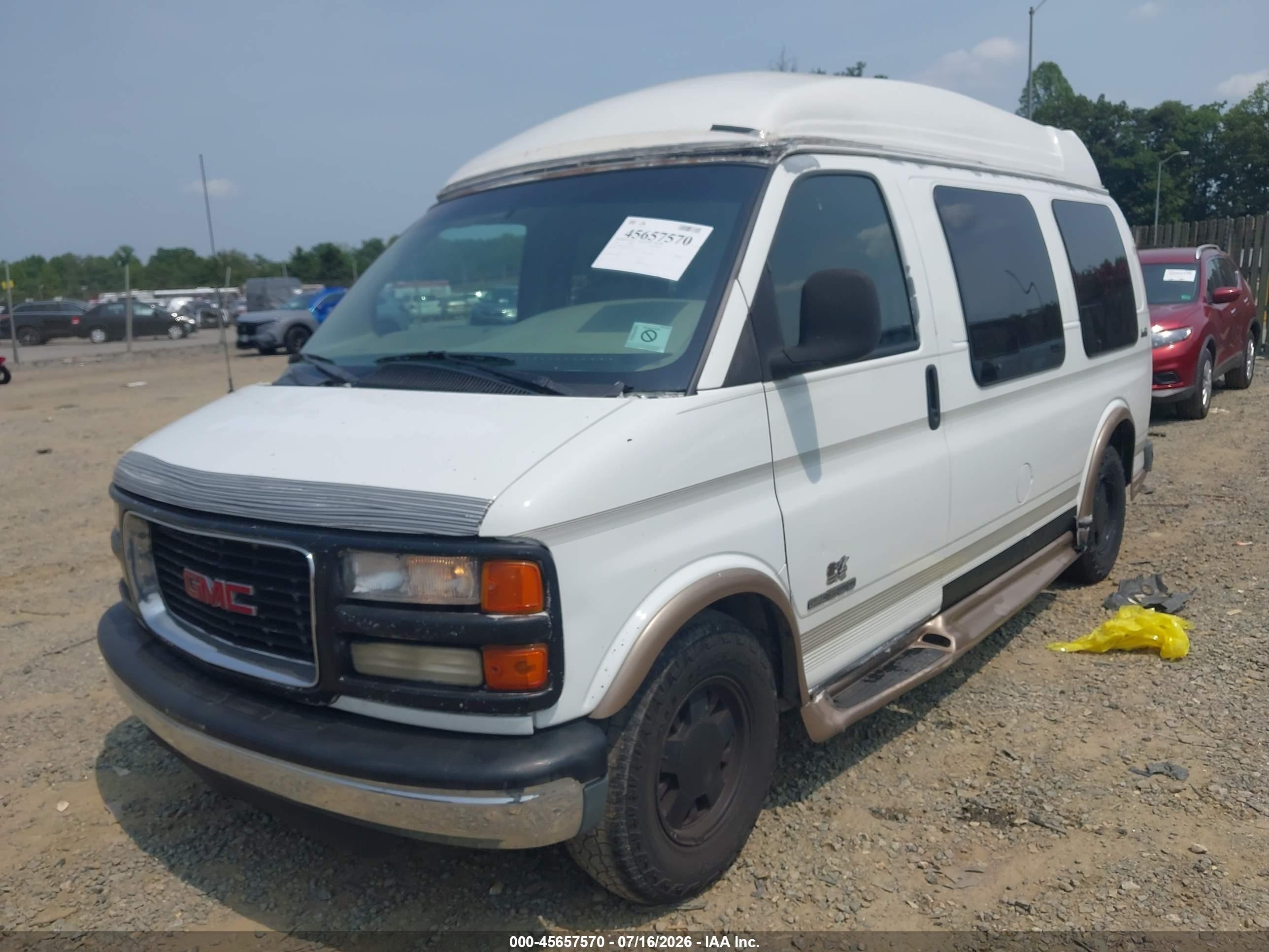 2001 Gmc Savana Upfitter White vin: 1GDFG15R011109620