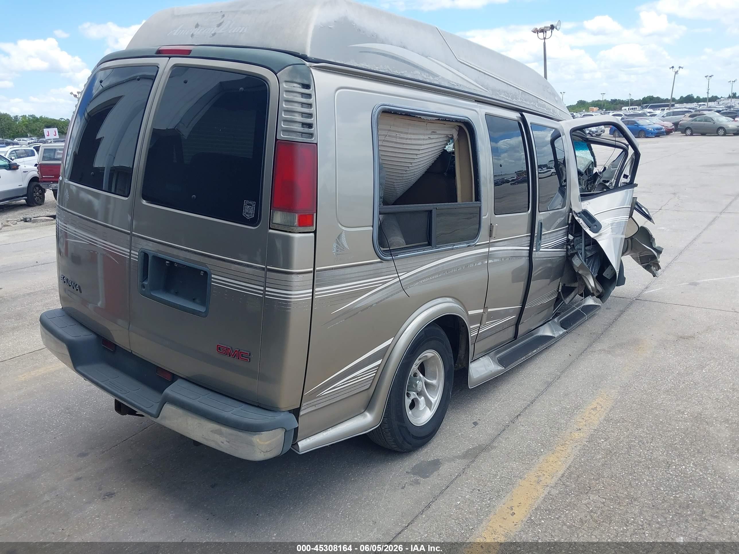 2001 Gmc Savana Upfitter Бежевый vin: 1GDFG15R011118009