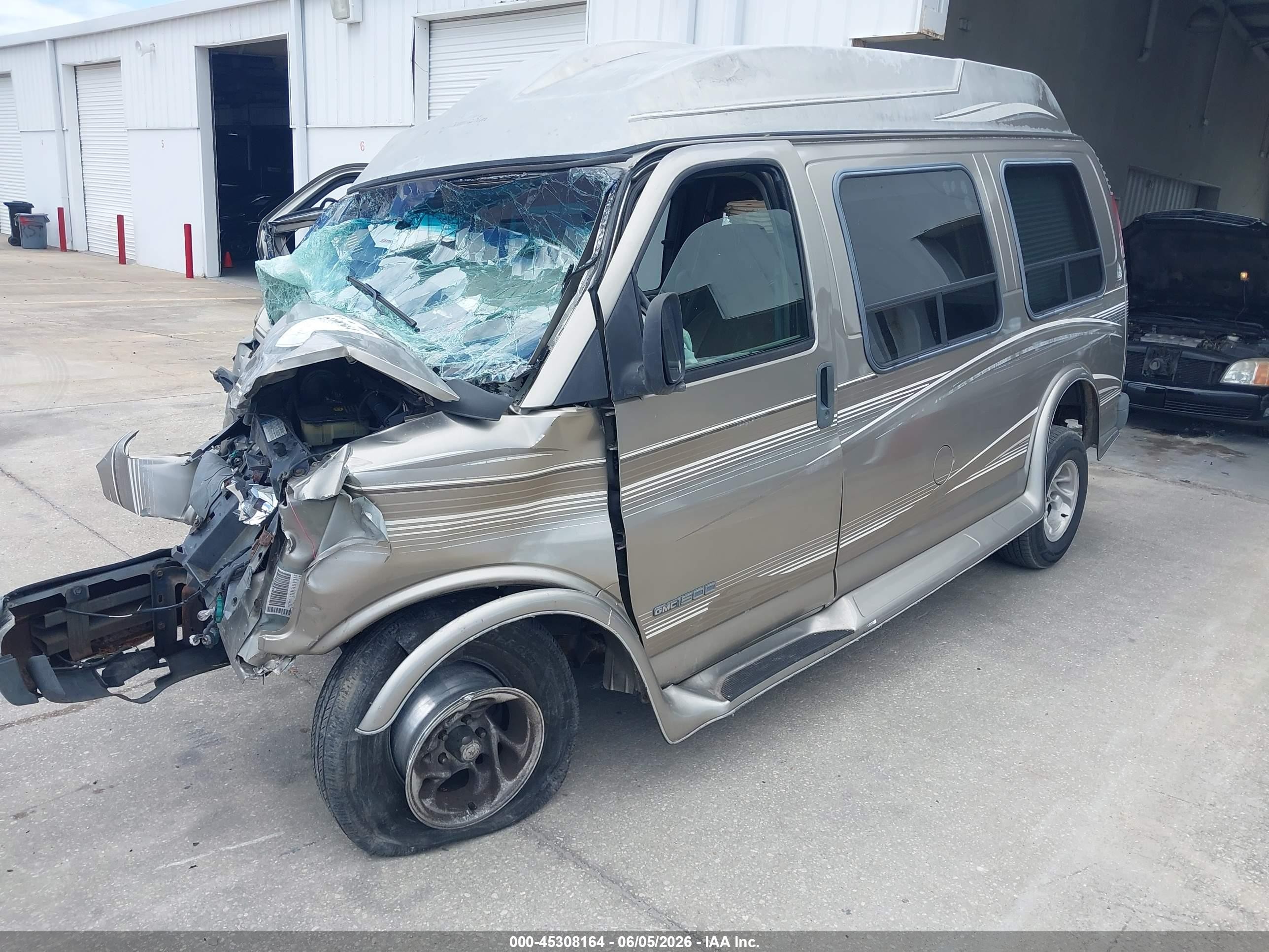 2001 Gmc Savana Upfitter Бежевый vin: 1GDFG15R011118009