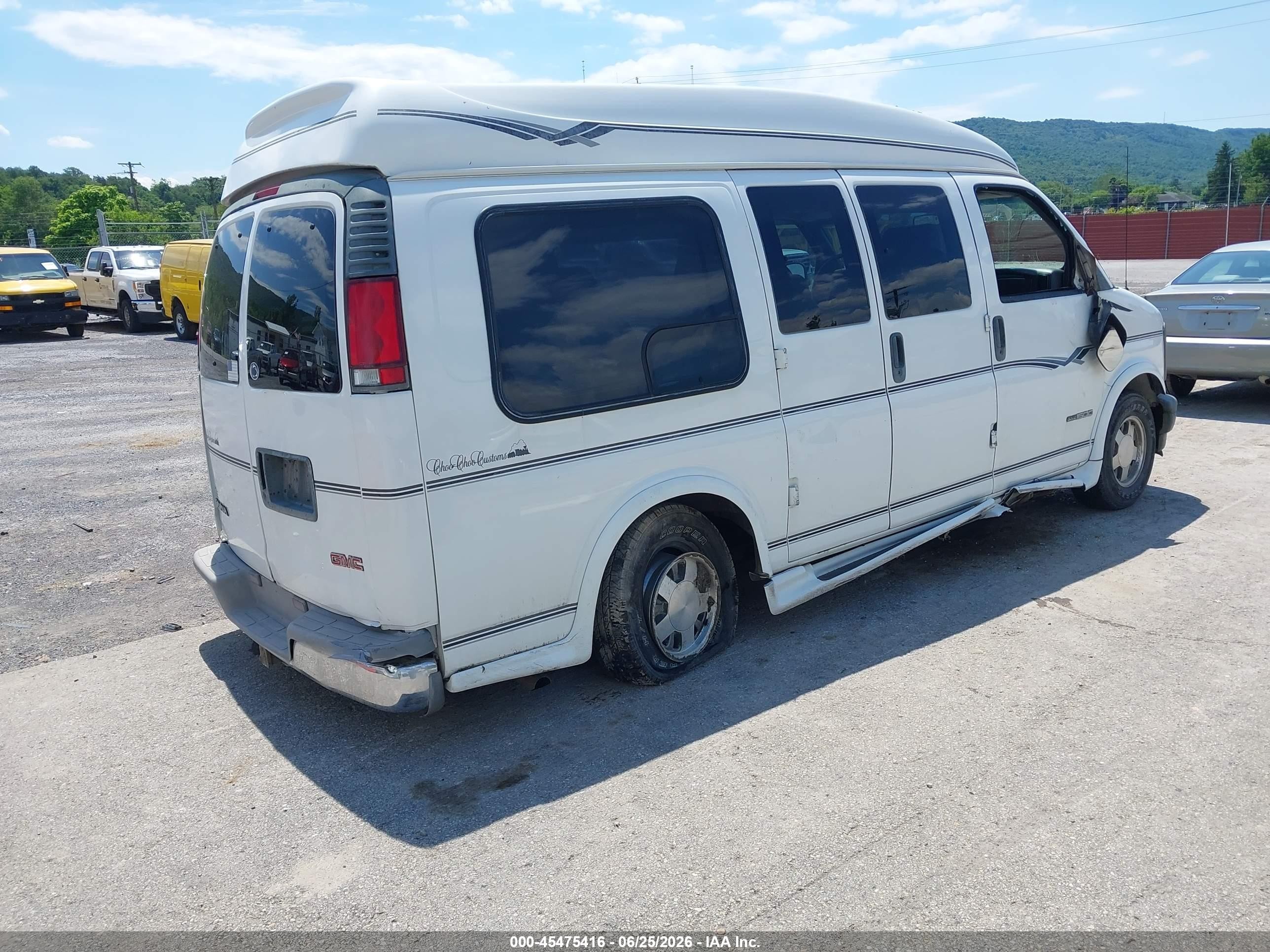 2002 Gmc Savana Passenger Standard White vin: 1GDFG15R521176215