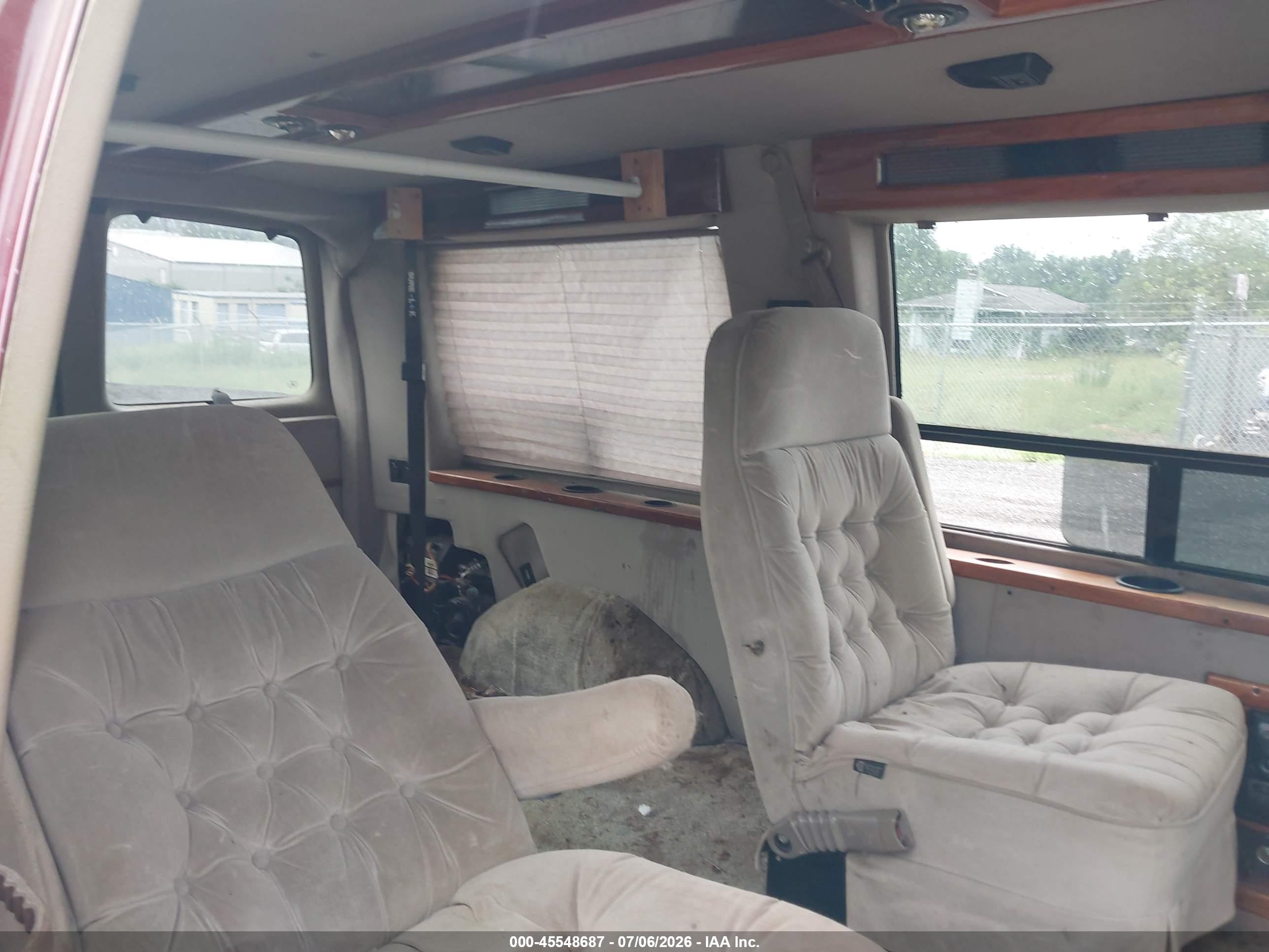 2000 Gmc Savana Rv Burgundy vin: 1GDFG15R5Y1125306