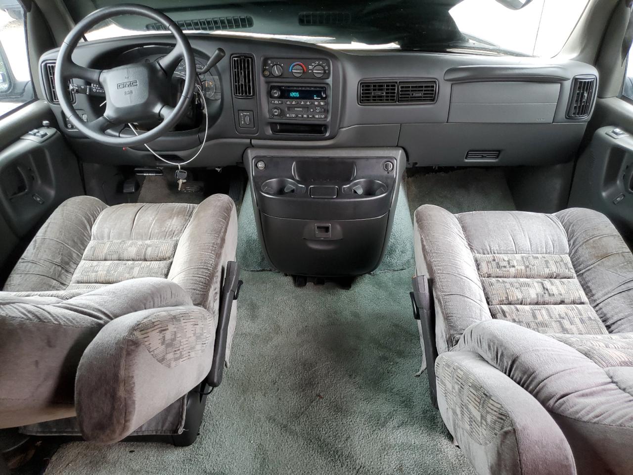 2002 Gmc Savana Rv G1500 Silver vin: 1GDFG15R721209280
