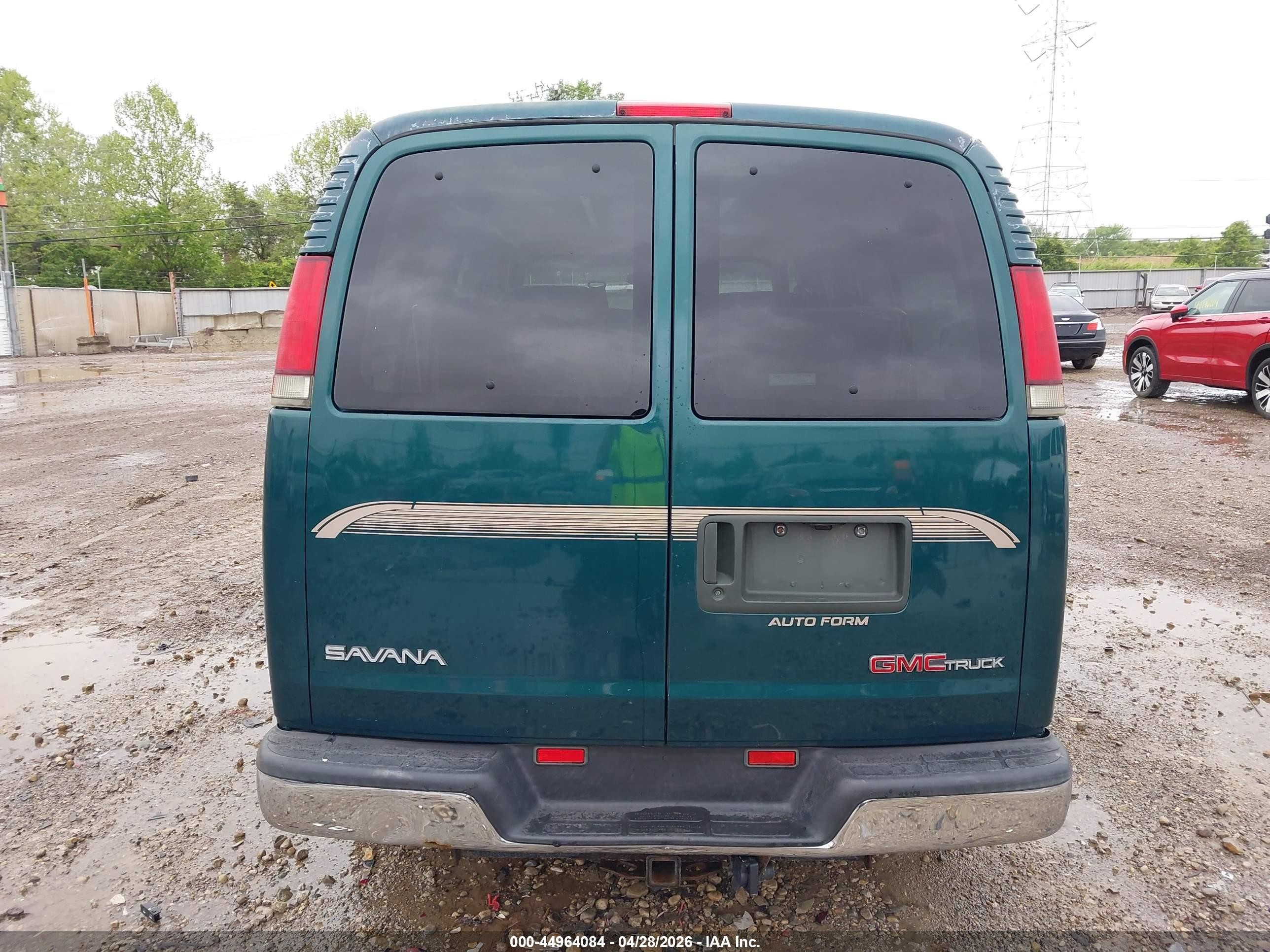 1997 Gmc Savana Rv Green vin: 1GDFG15R8V1070930