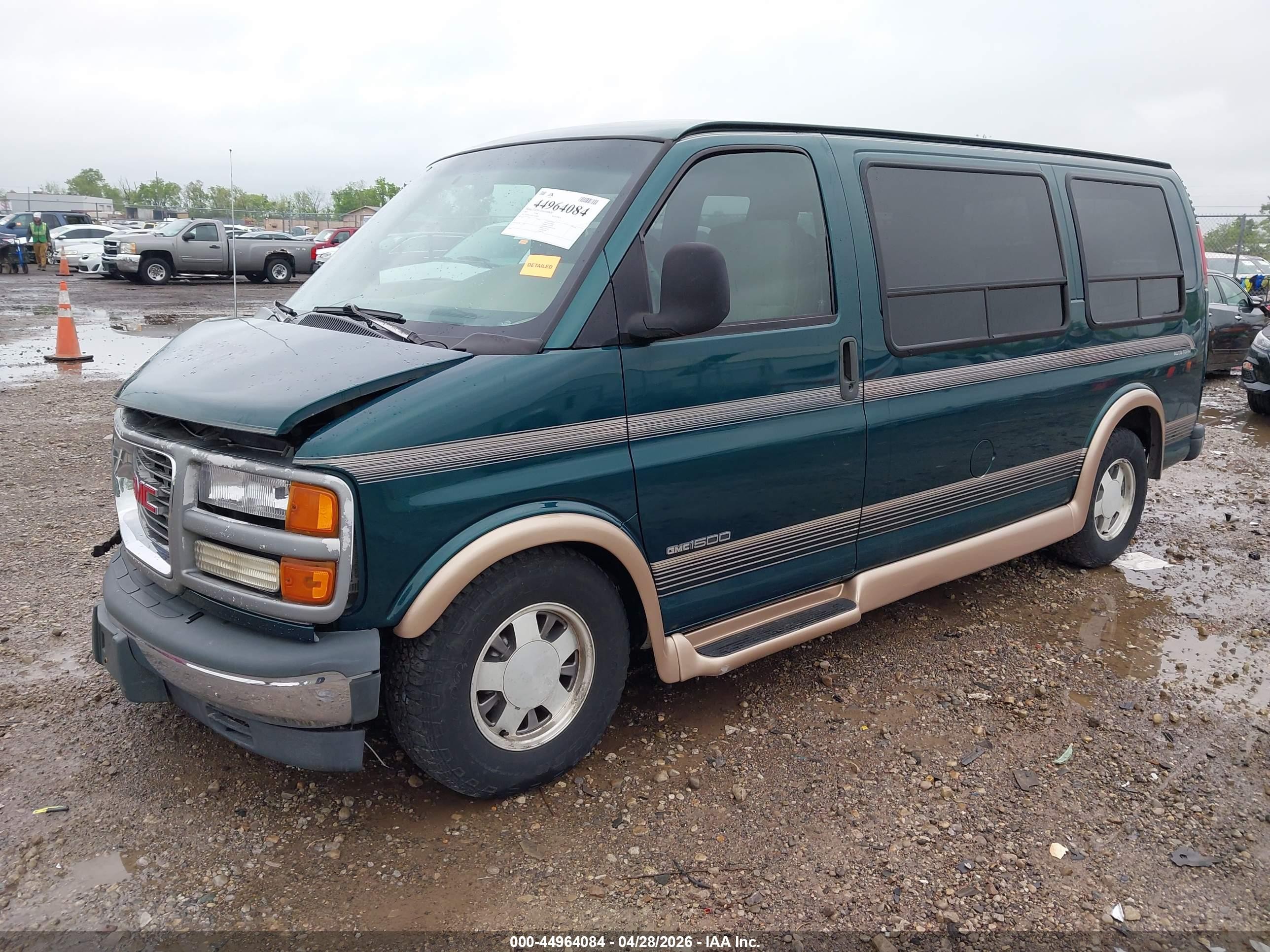 1997 Gmc Savana Rv Green vin: 1GDFG15R8V1070930