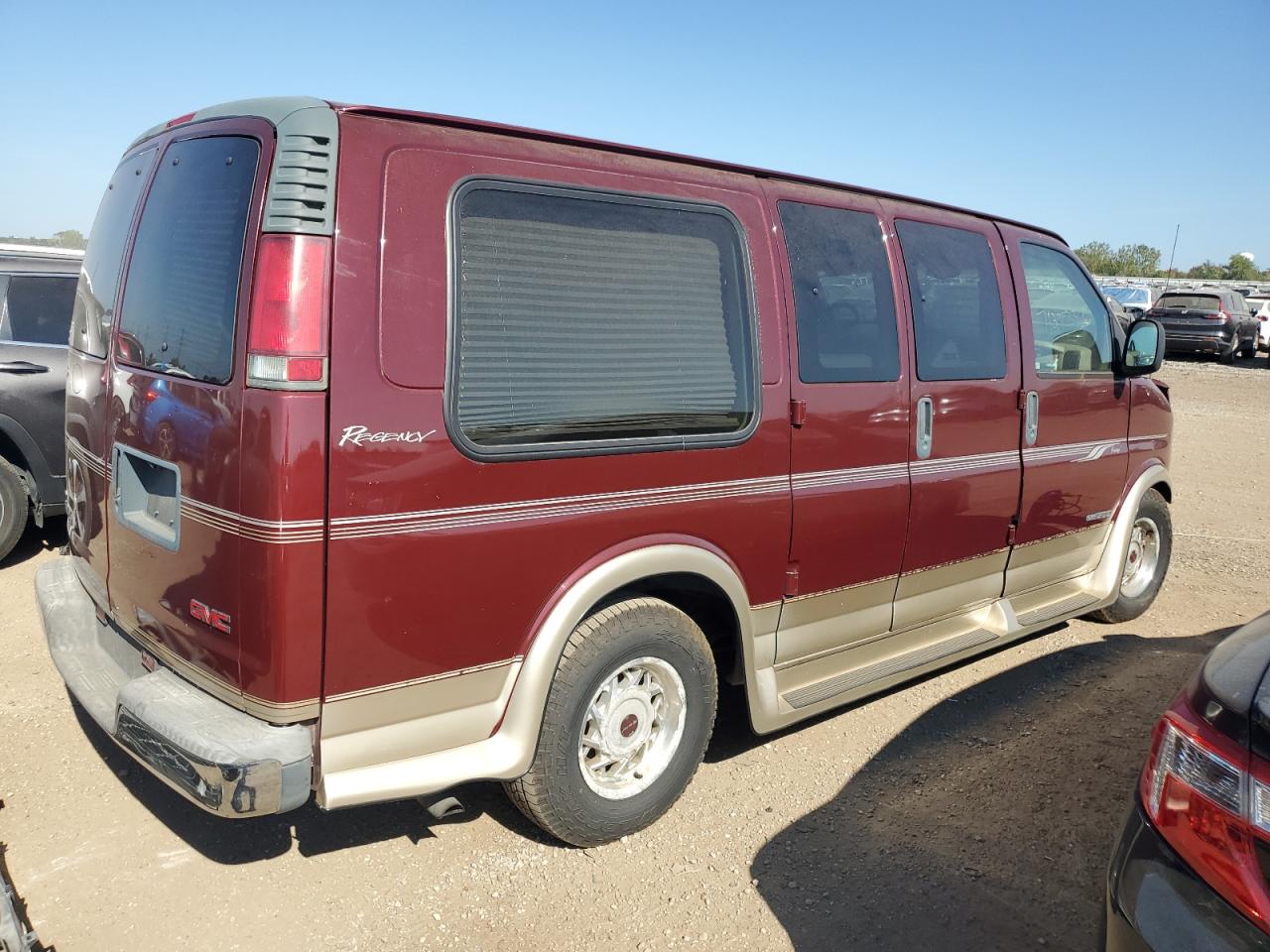 2002 Gmc Savana Rv G1500 Burgundy vin: 1GDFG15R921149437