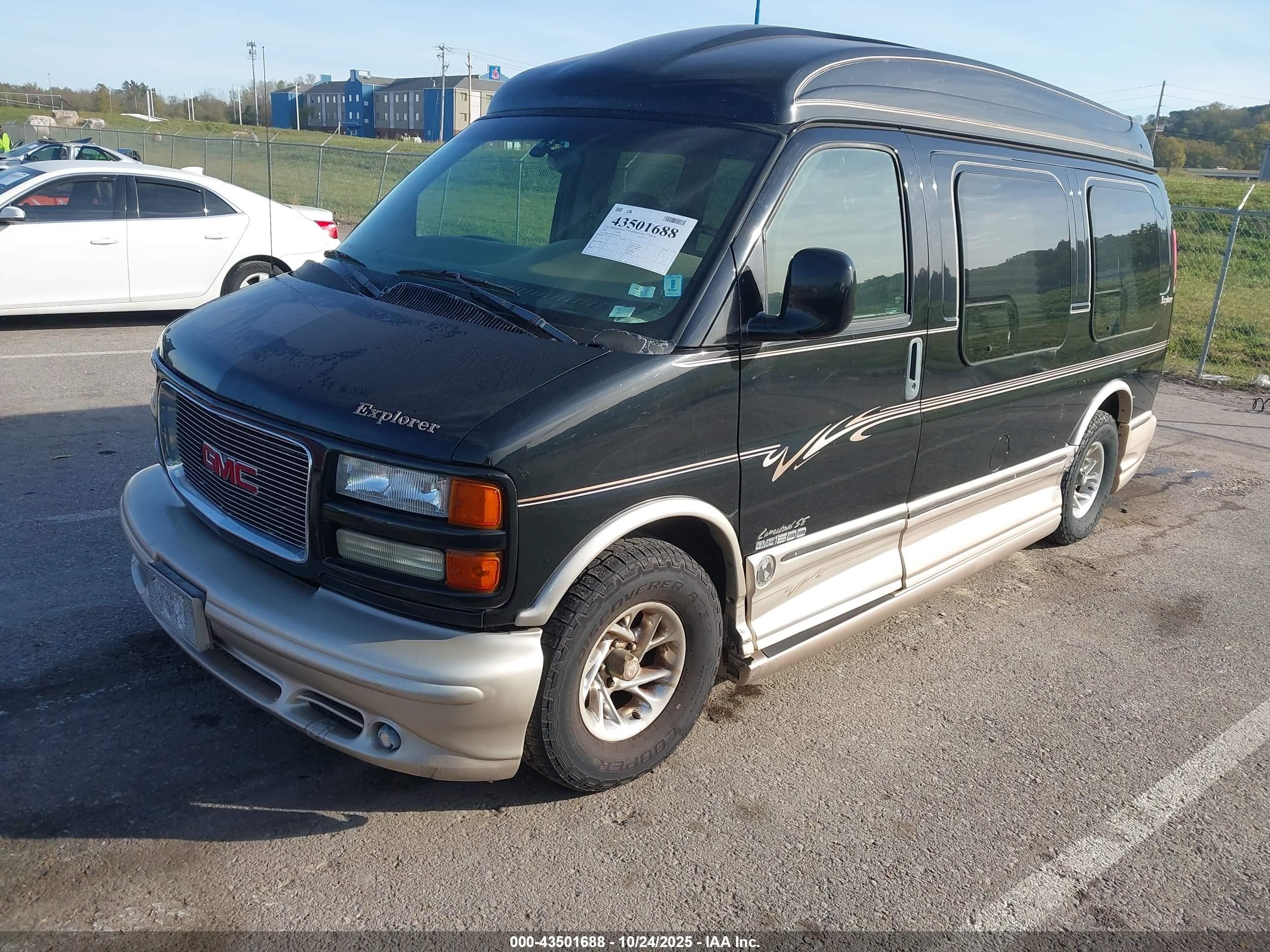 2002 Gmc Savana Standard Black vin: 1GDFG15R921163970
