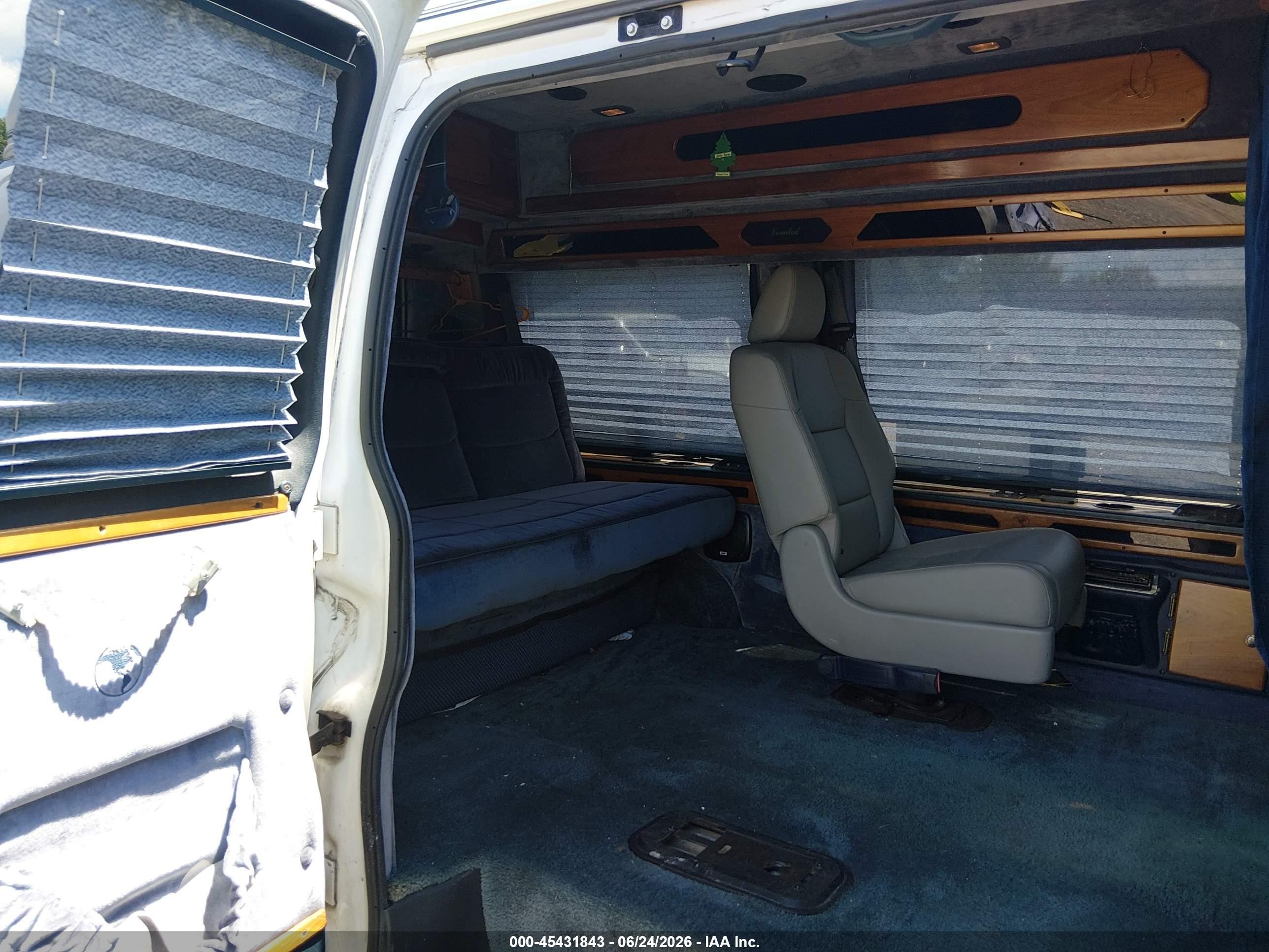 1997 Gmc Savana Yf7 White vin: 1GDFG15R9V1071231