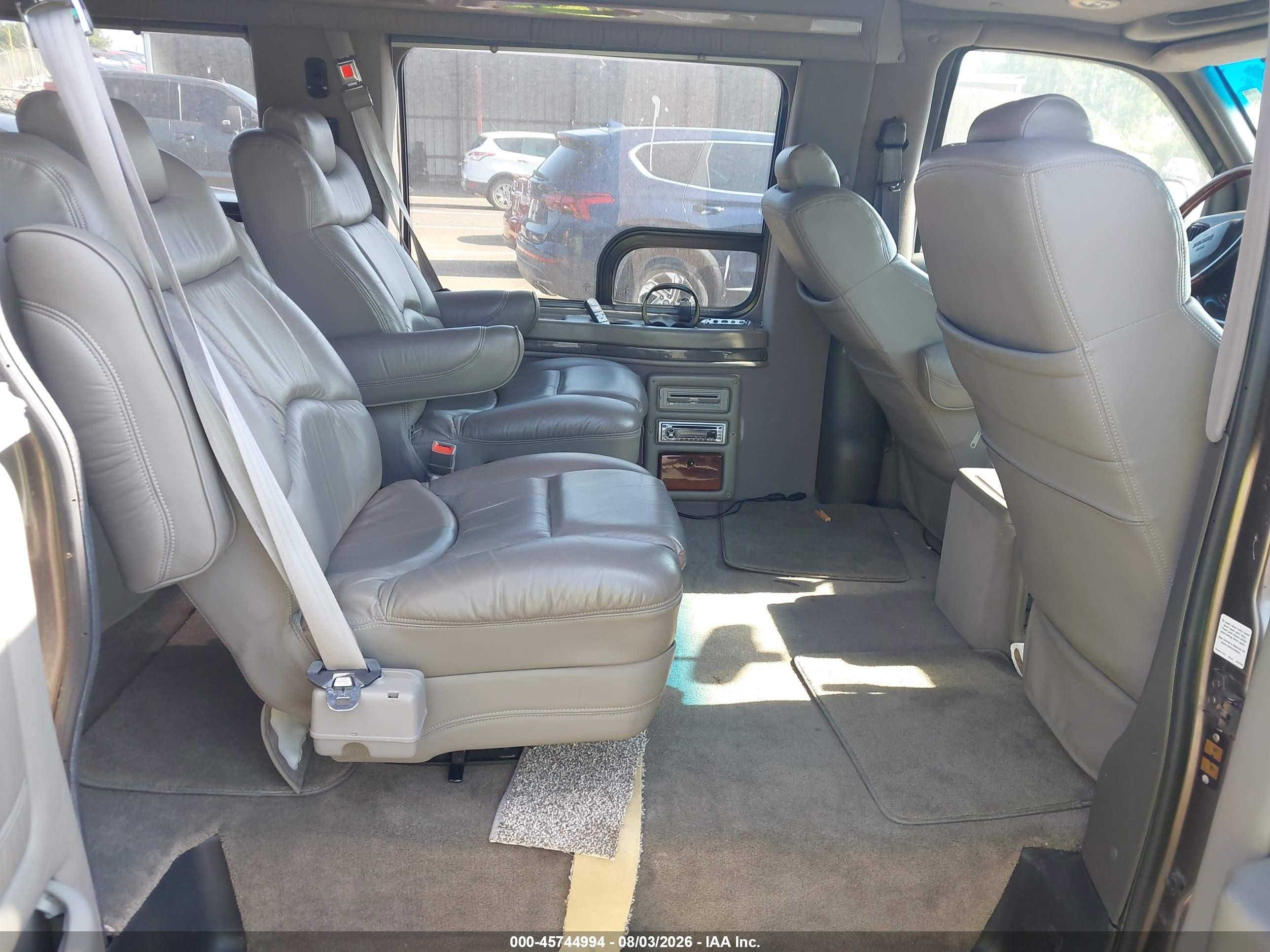 2002 Gmc Savana Passenger Standard Champagne vin: 1GDFG15RX21195553