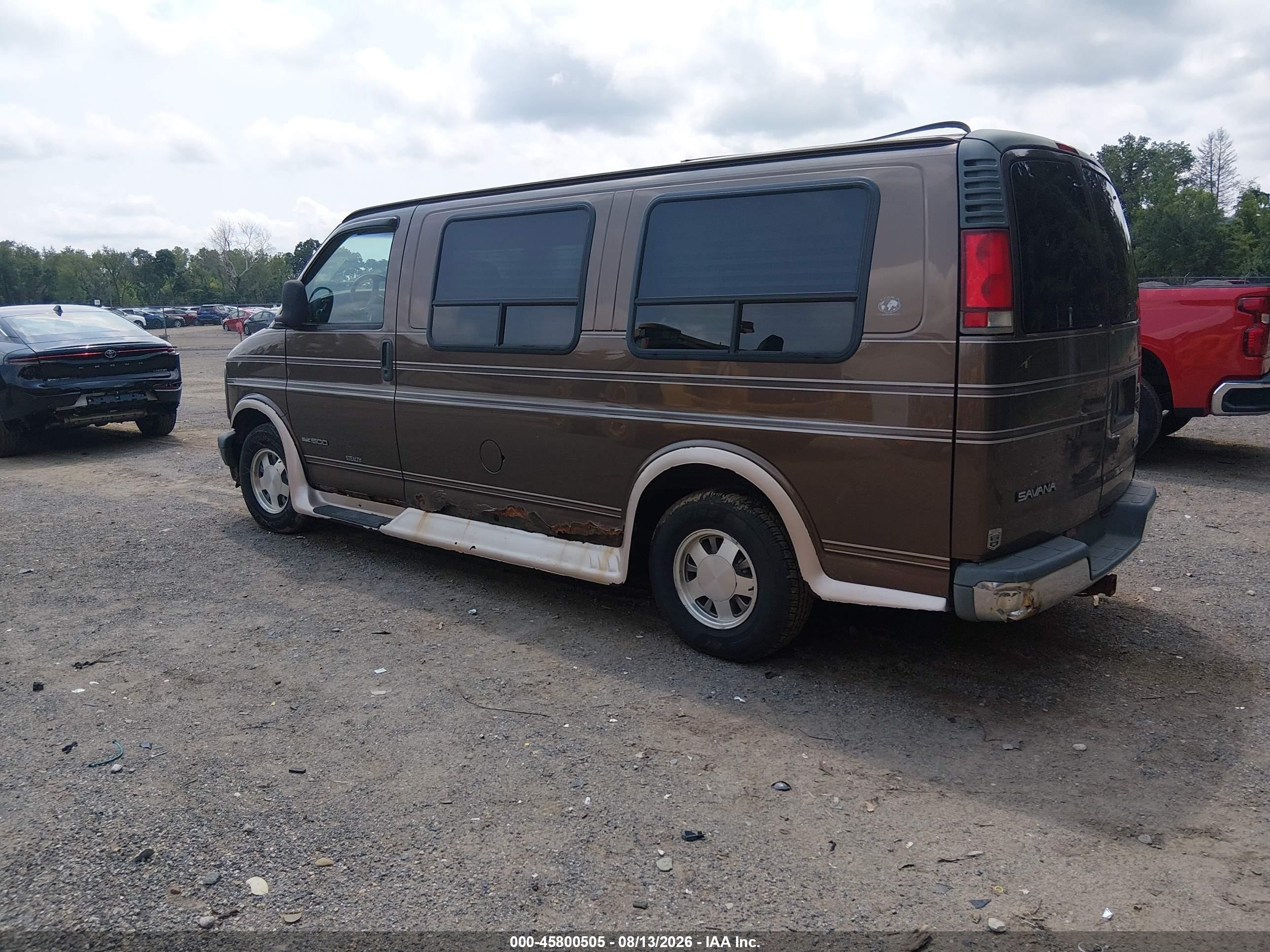 1998 Gmc Savana Yf7 Brown vin: 1GDFG15RXW1063138