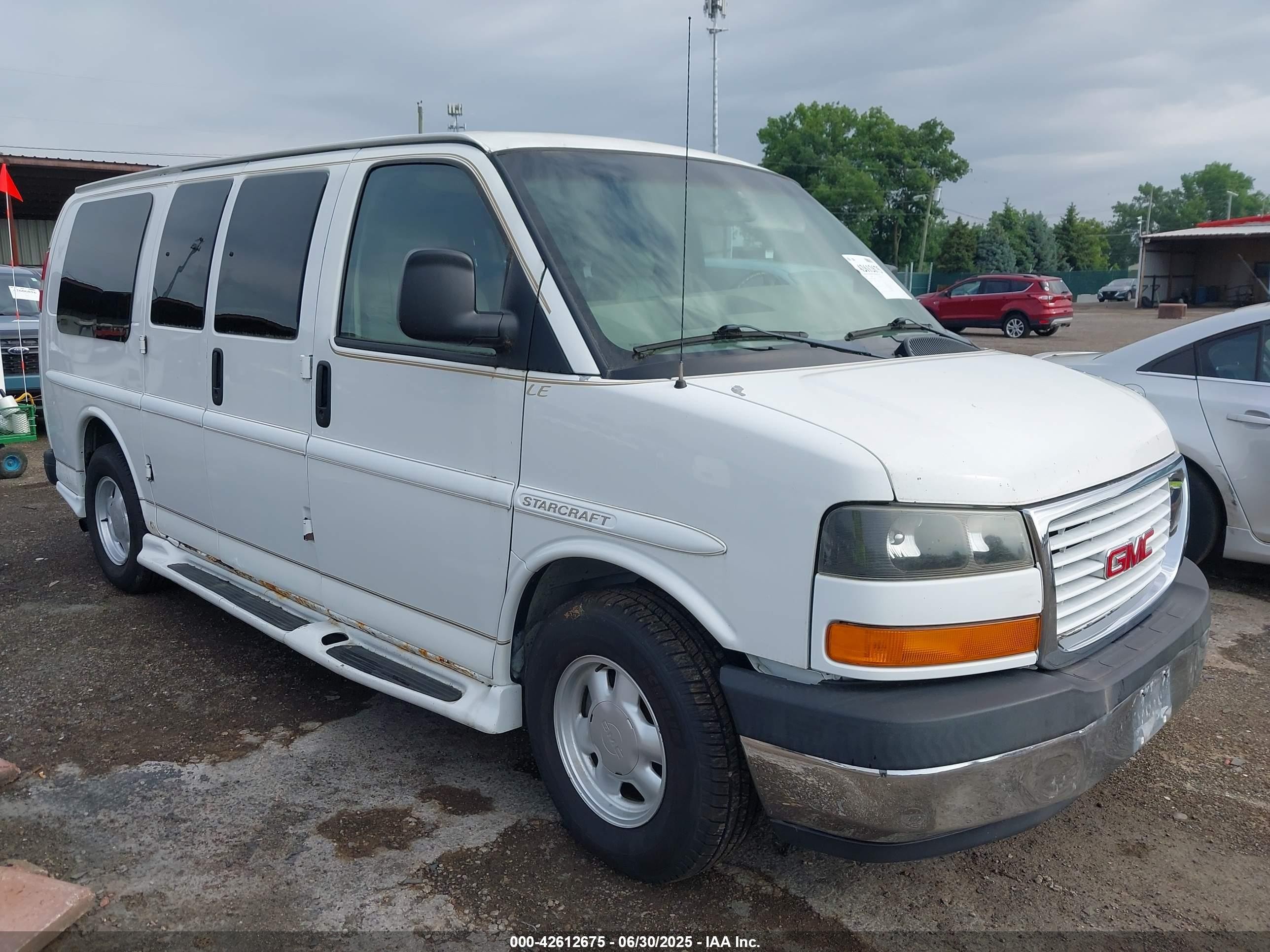 2003 Gmc Savana Cutaway Standard/standard W/c7l/c7n White vin: 1GDFG15T131174880
