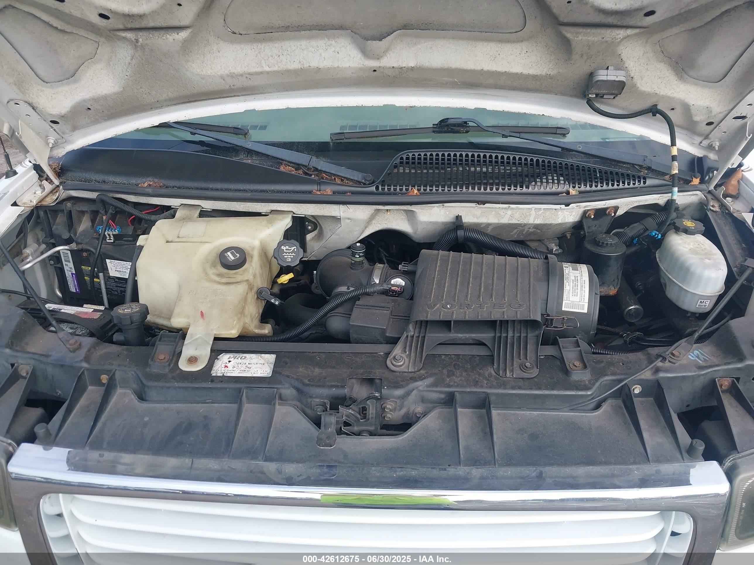 2003 Gmc Savana Cutaway Standard/standard W/c7l/c7n White vin: 1GDFG15T131174880