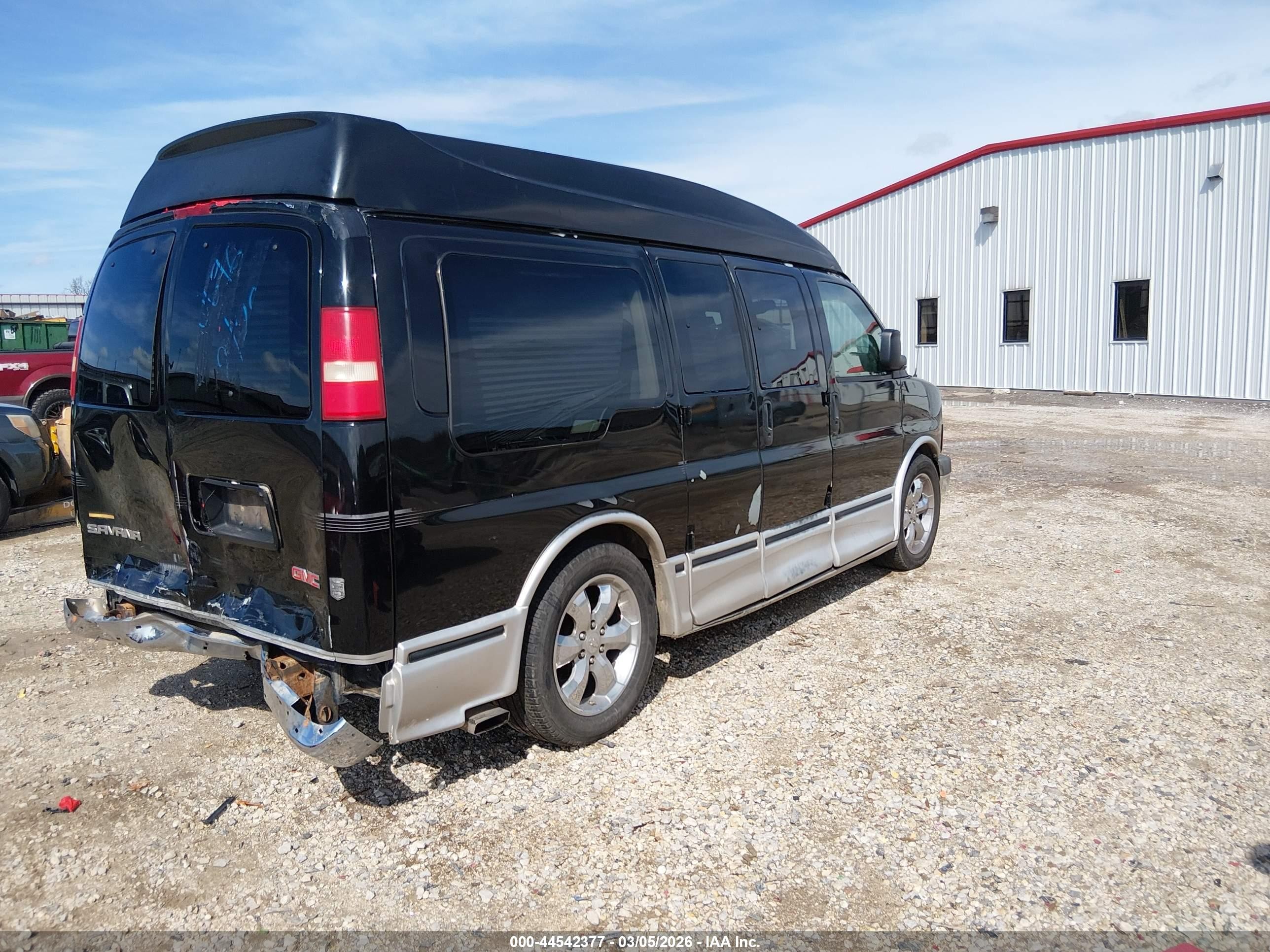 2003 Gmc Savana Cutaway Standard/standard W/c7l/c7n Black vin: 1GDFG15T431230696