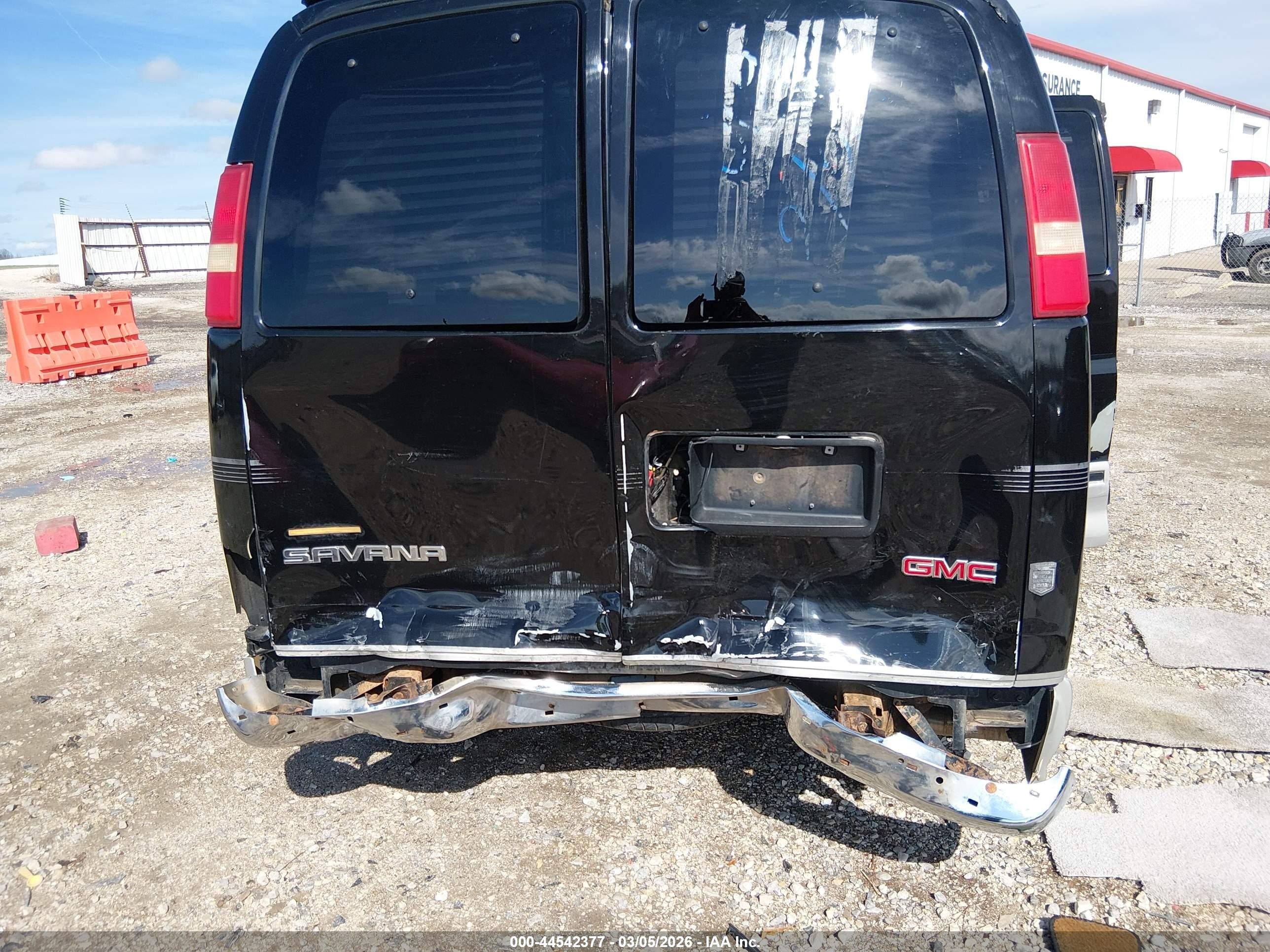 2003 Gmc Savana Cutaway Standard/standard W/c7l/c7n Black vin: 1GDFG15T431230696