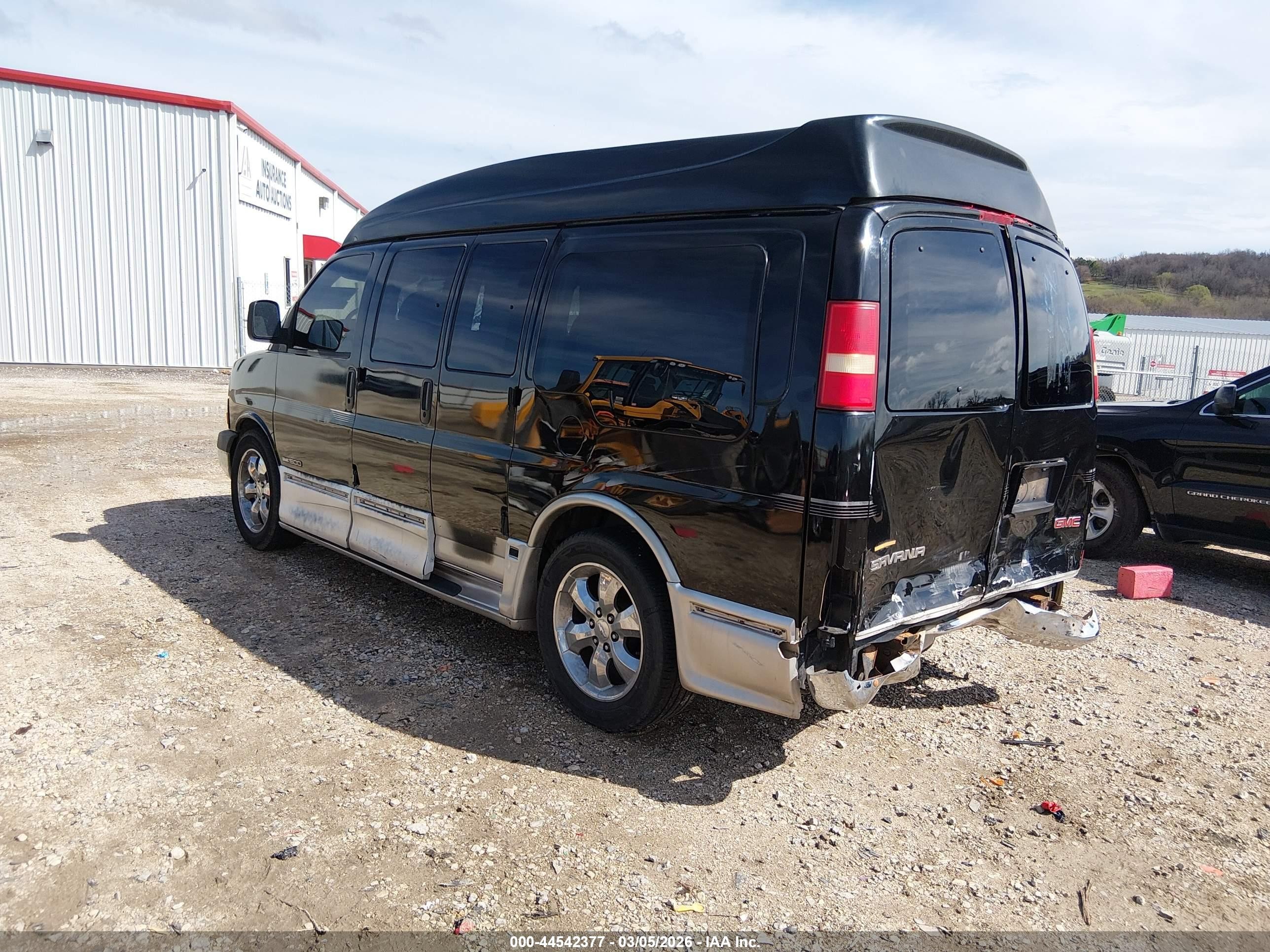 2003 Gmc Savana Cutaway Standard/standard W/c7l/c7n Black vin: 1GDFG15T431230696