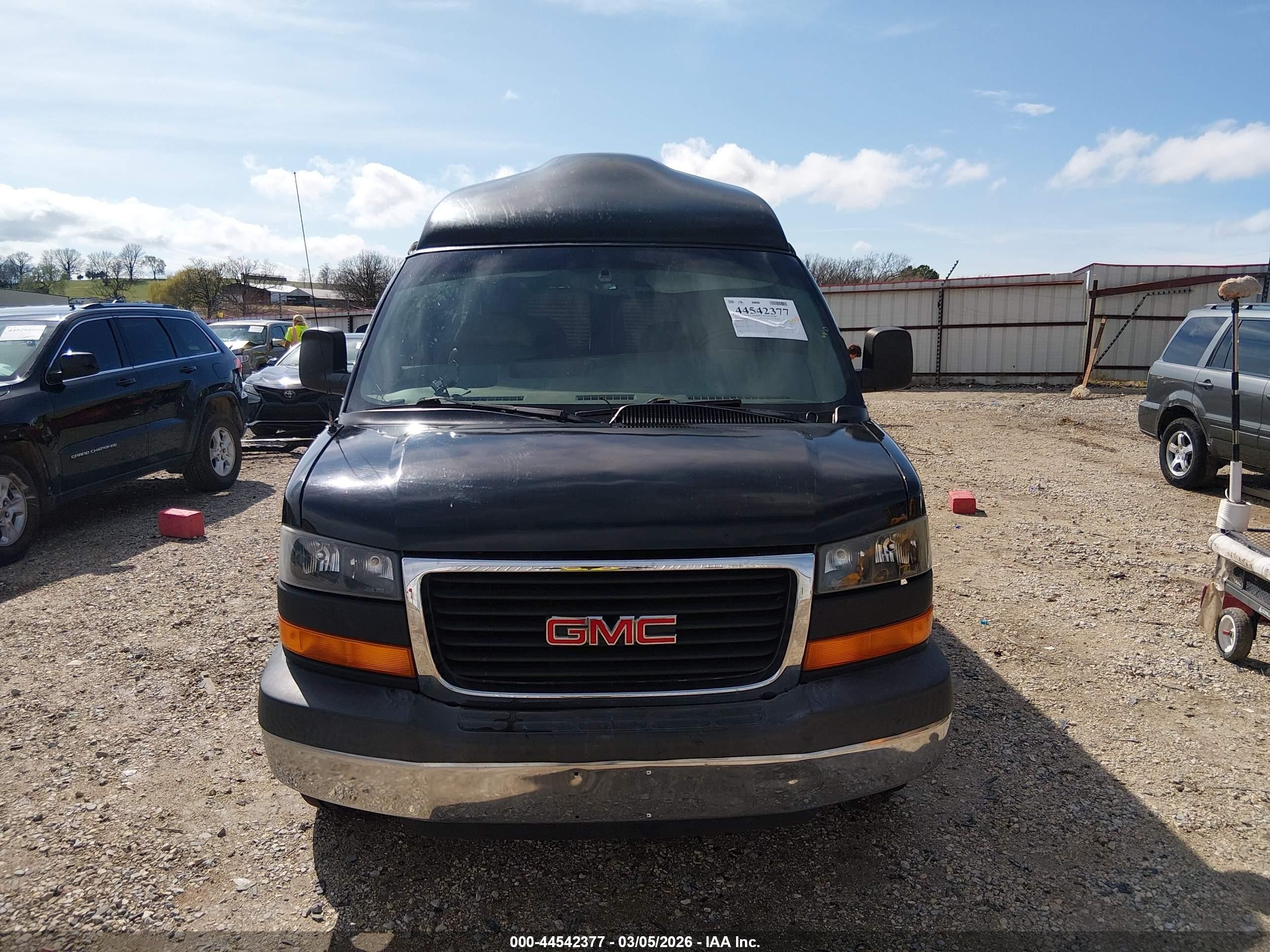 2003 Gmc Savana Cutaway Standard/standard W/c7l/c7n Black vin: 1GDFG15T431230696